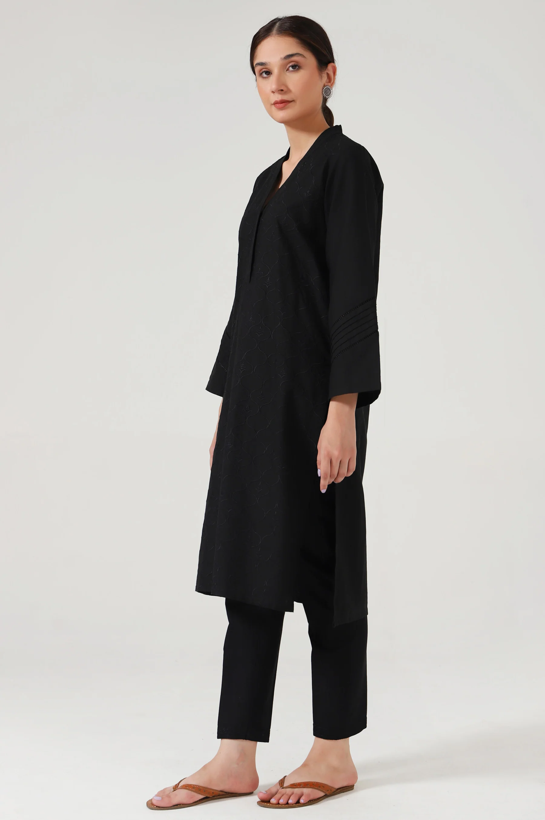 Stitched 2 Piece Embroidered Cotton Slub Suit - Image 3