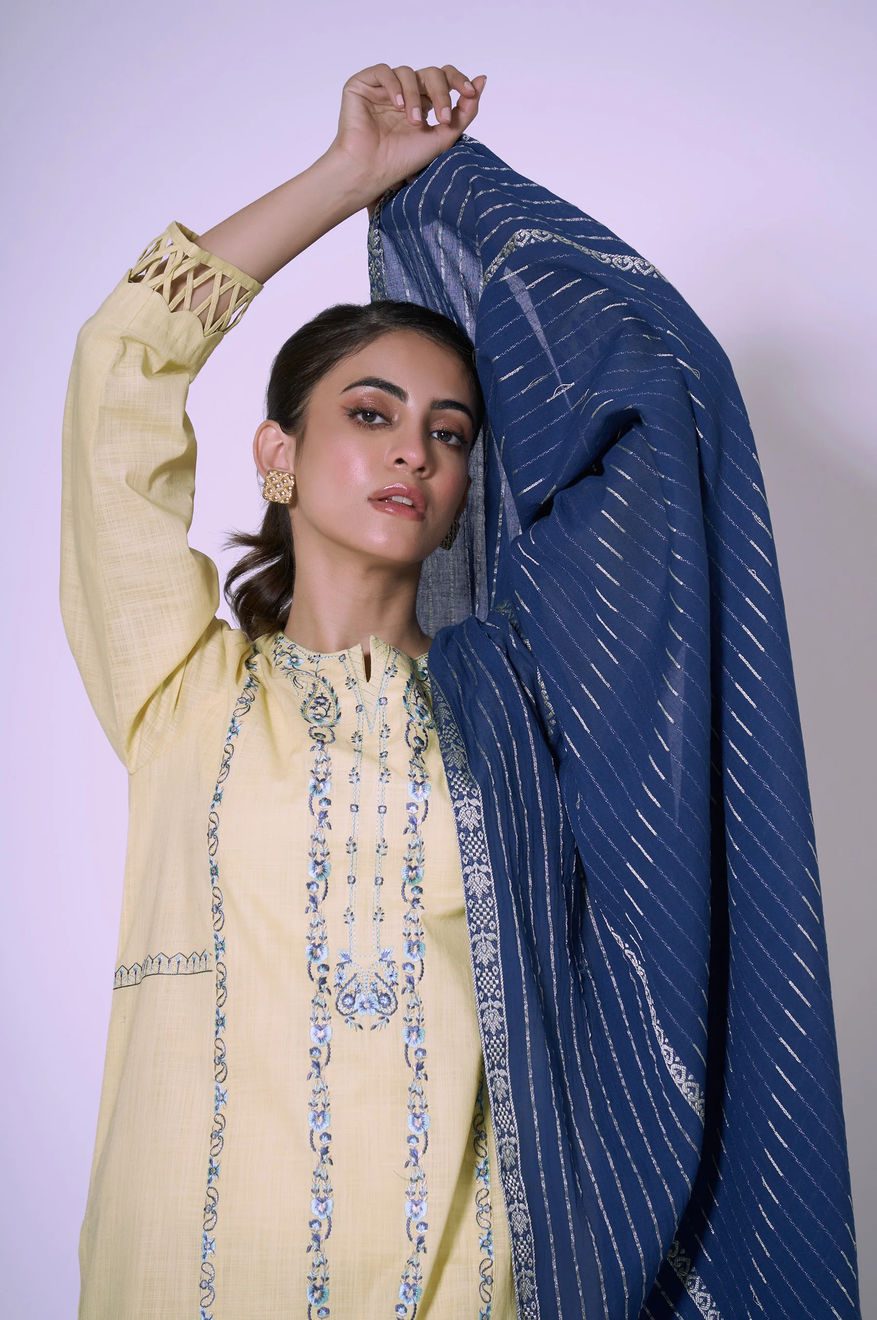 Stitched 2 piece Embroidered Cotton Slub Suit - Image 2