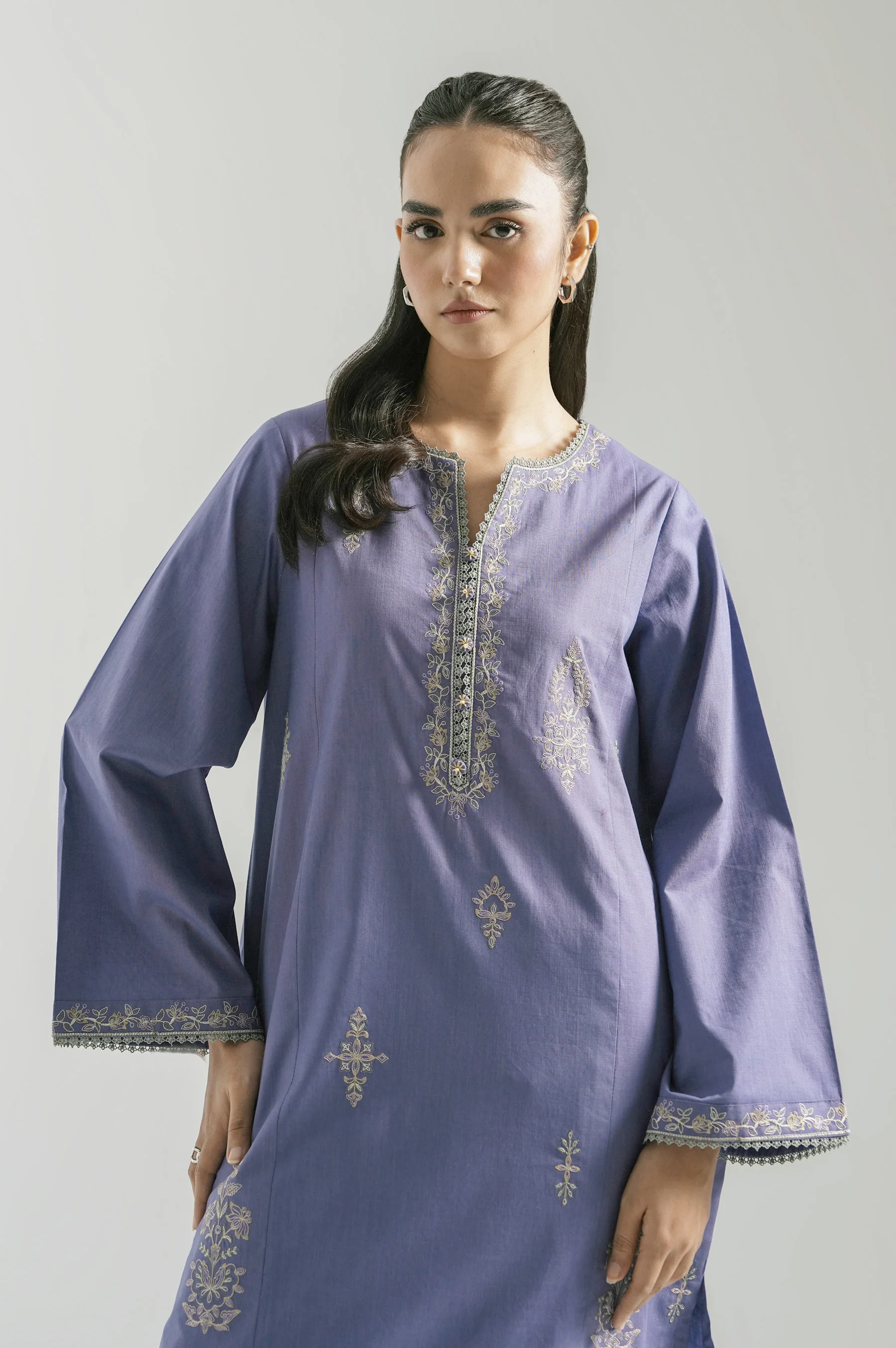 STITCHED EMBROIDERED COTTON SLUB SHIRT BOTTOM - Image 2
