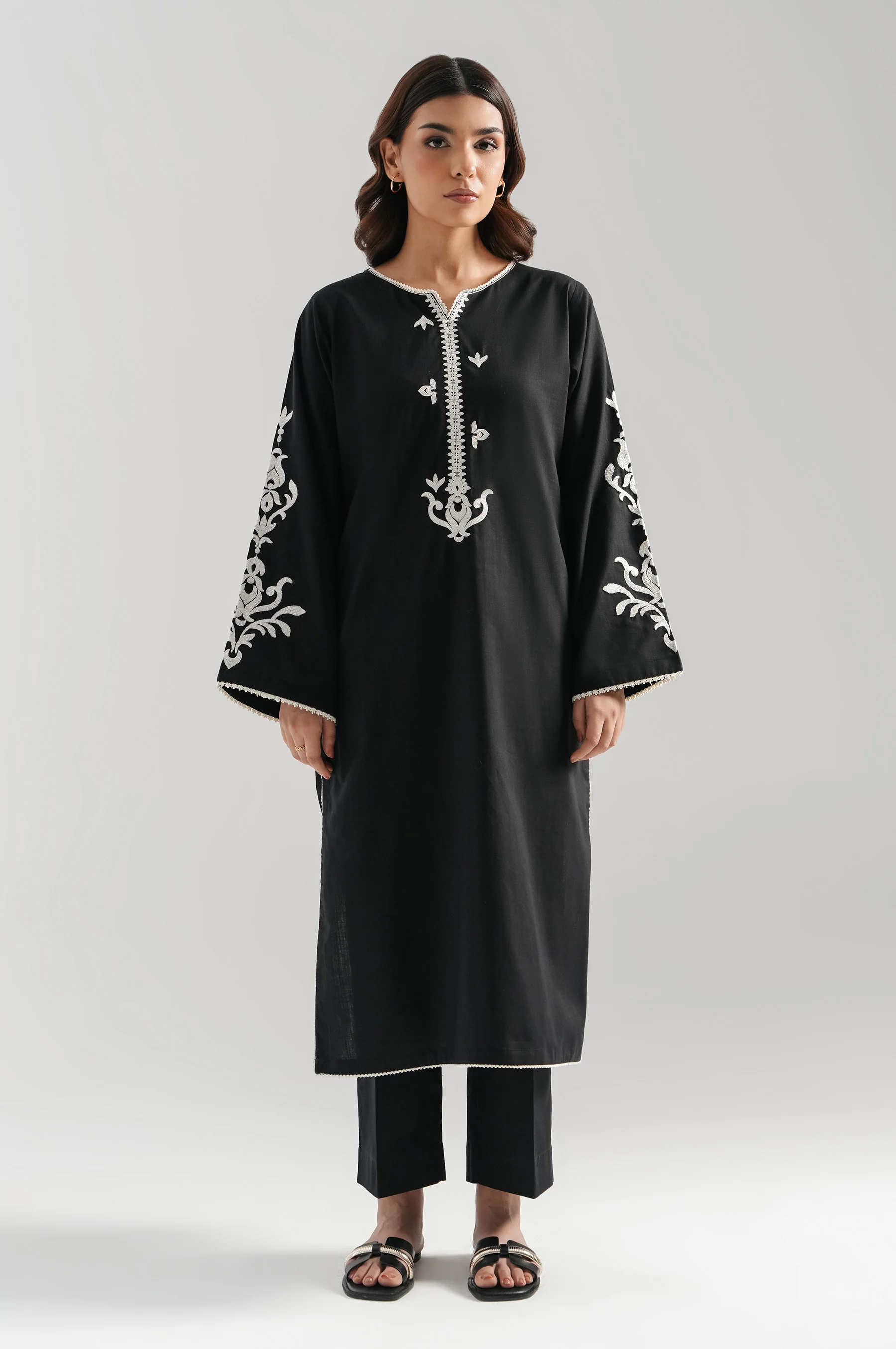 STITCHED EMBROIDERED COTTON SLUB SHIRT BOTTOM - Image 2