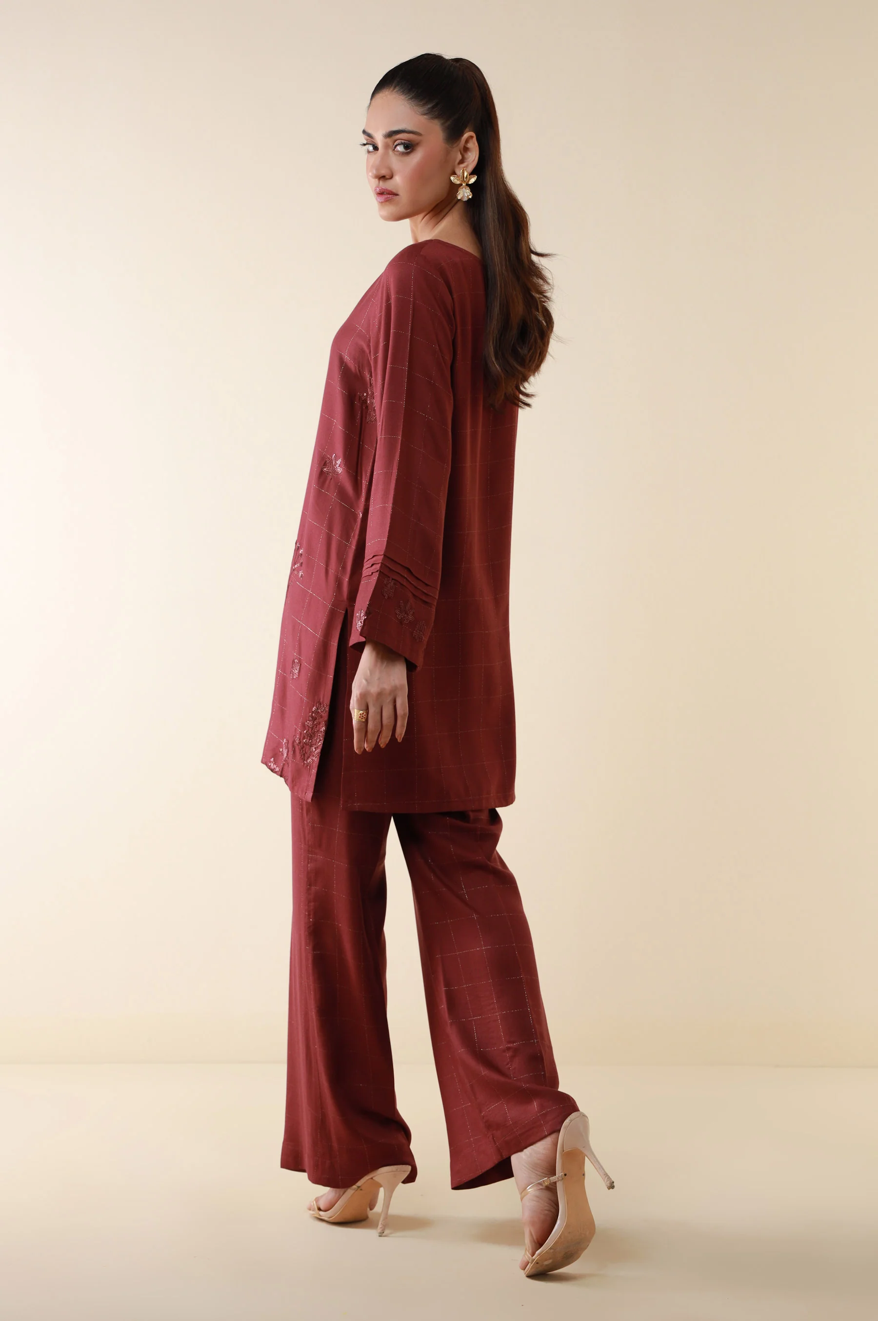 Stitched 2 Piece Embroidered Crepe Lurex Suit - Image 3
