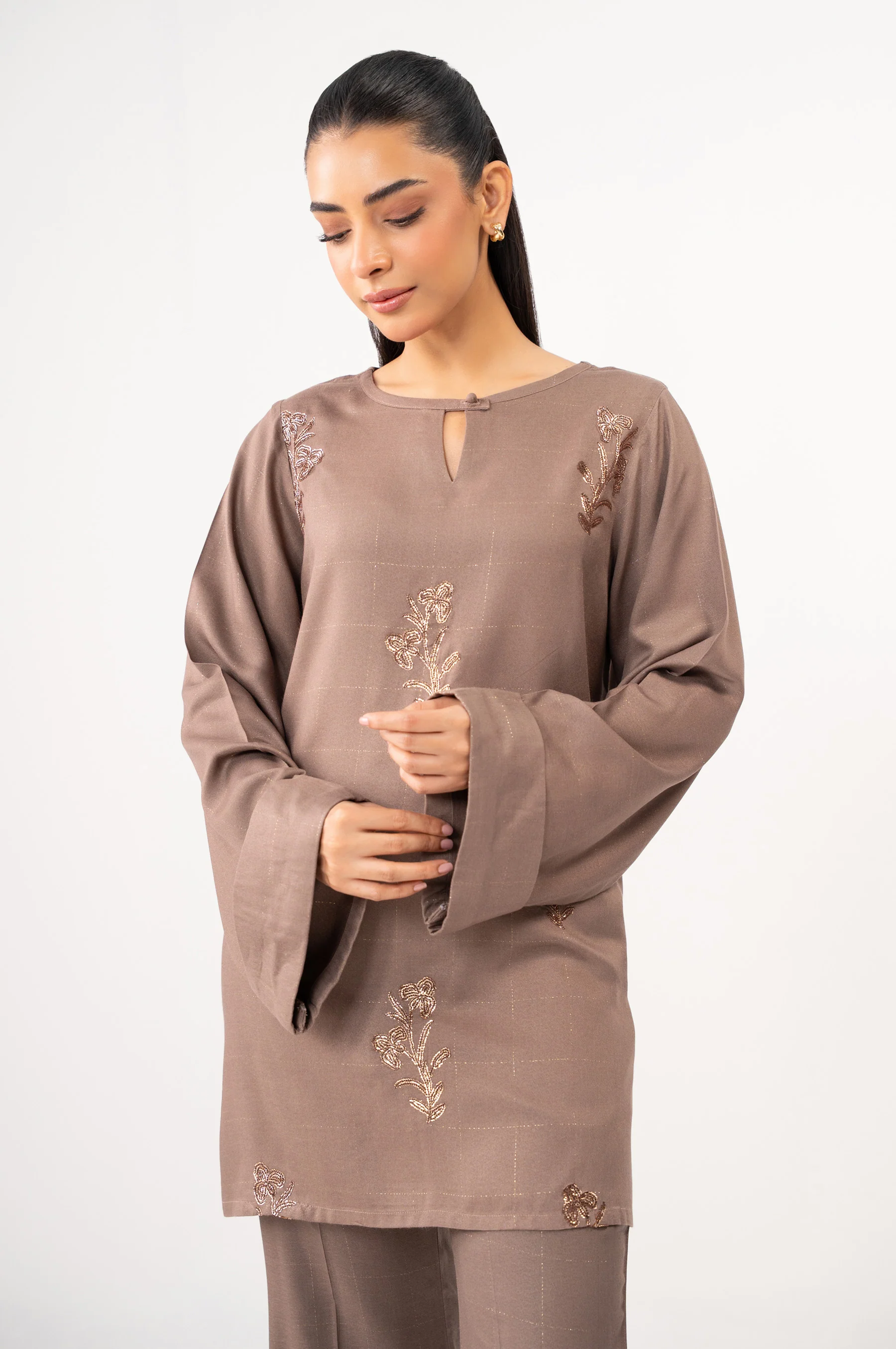 EMBROIDERED SUIT - Image 2