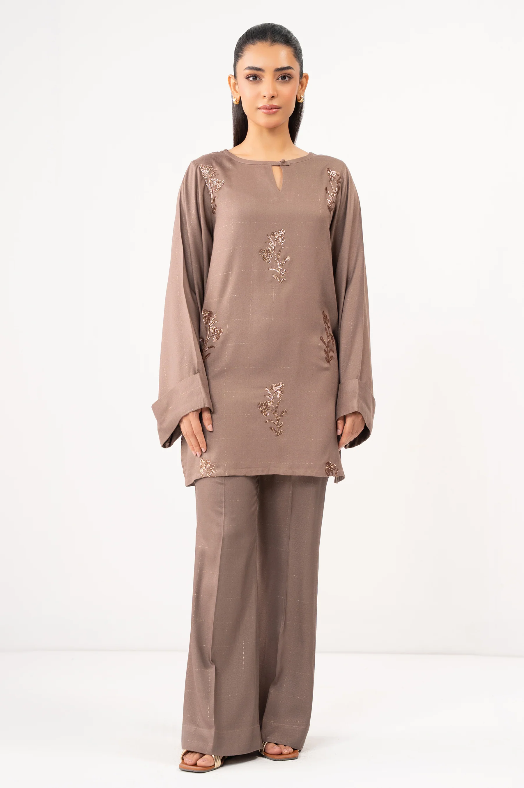 EMBROIDERED SUIT - Image 5