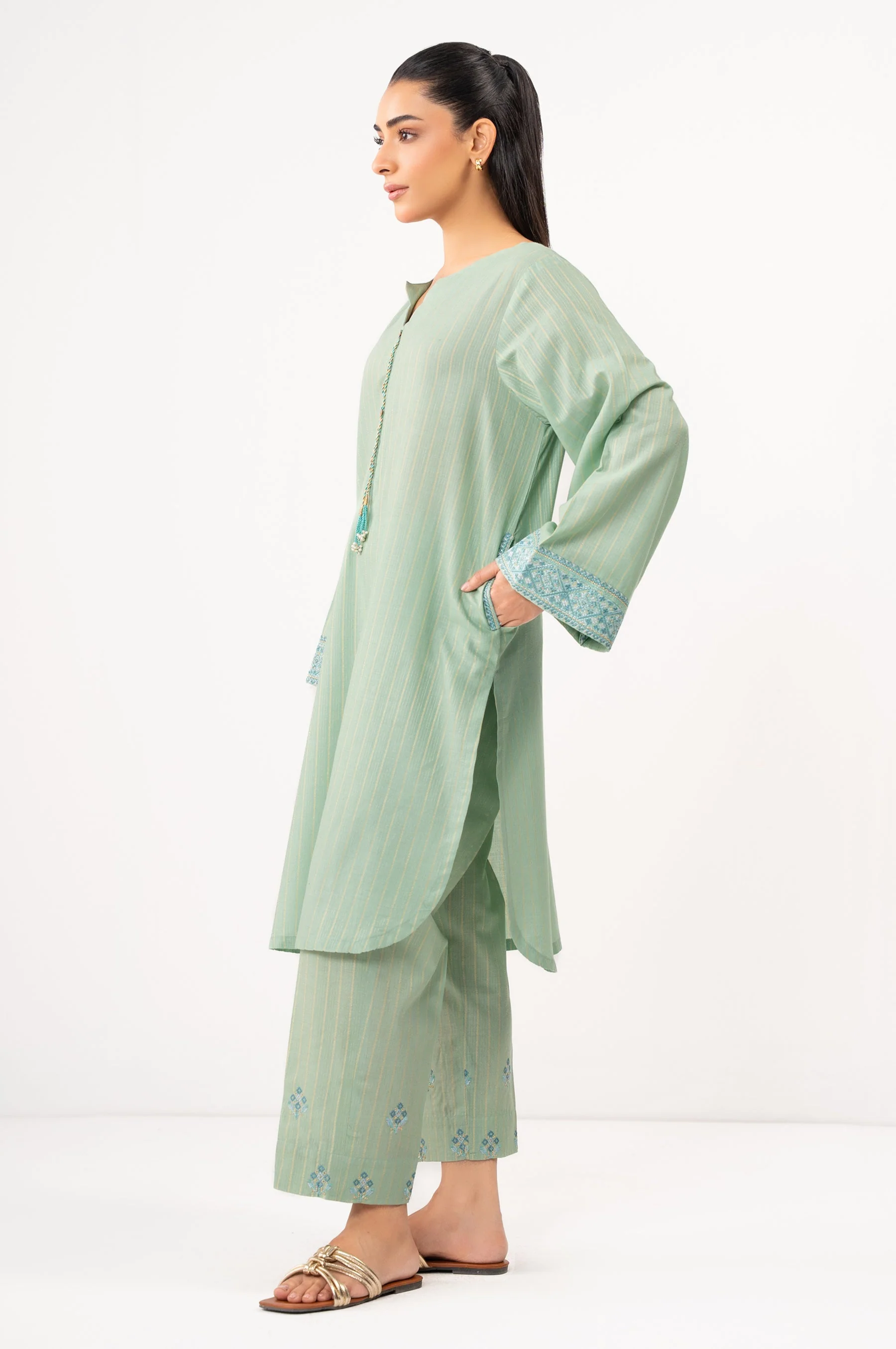 STITCHED EMBROIDERED DOBBY MYSURI SHIRT BOTTOM (FACTORY E-OUTLET) - Image 3