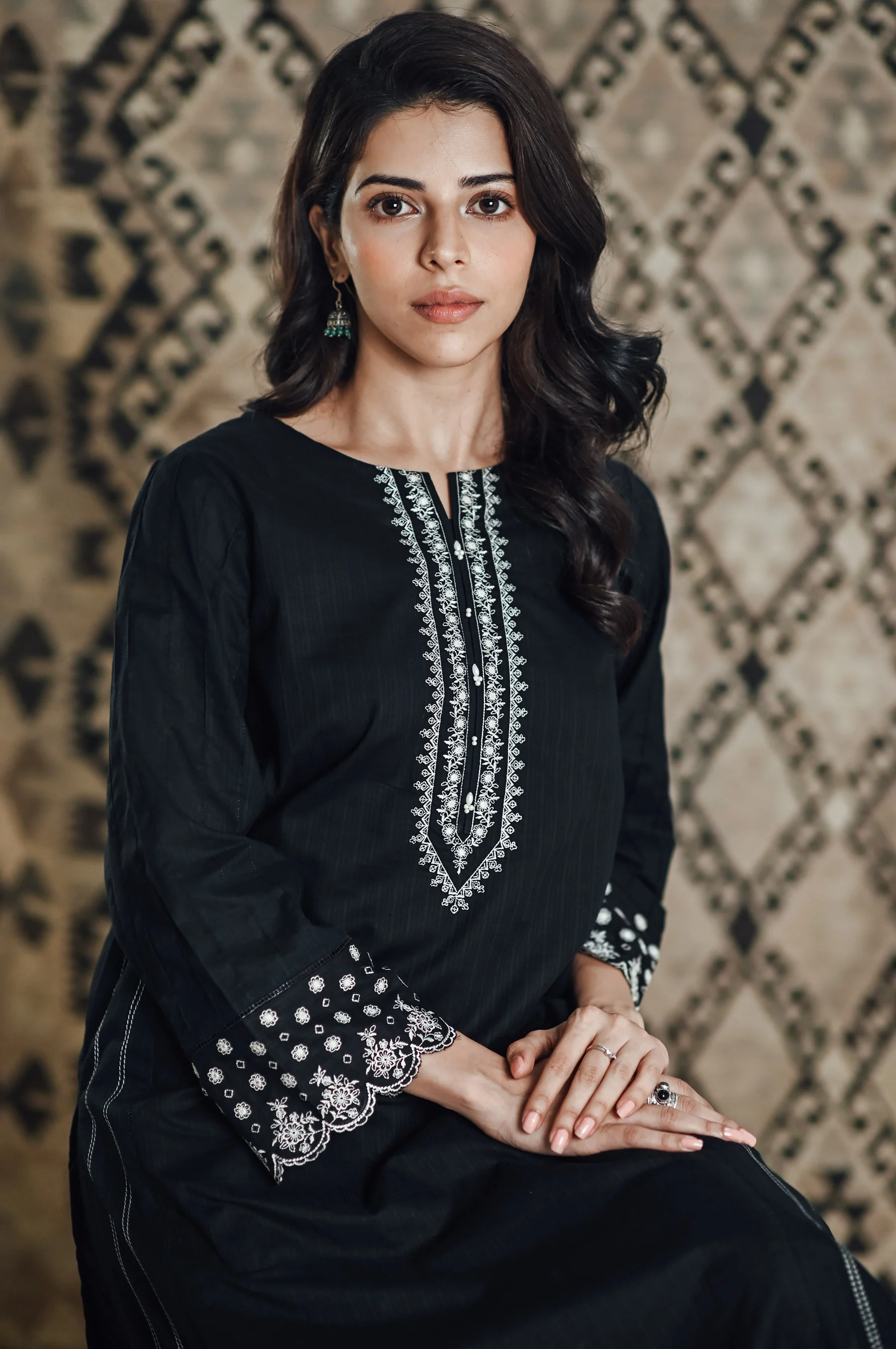 Stitched 2 Piece Embroidered Doria Suit - Image 3