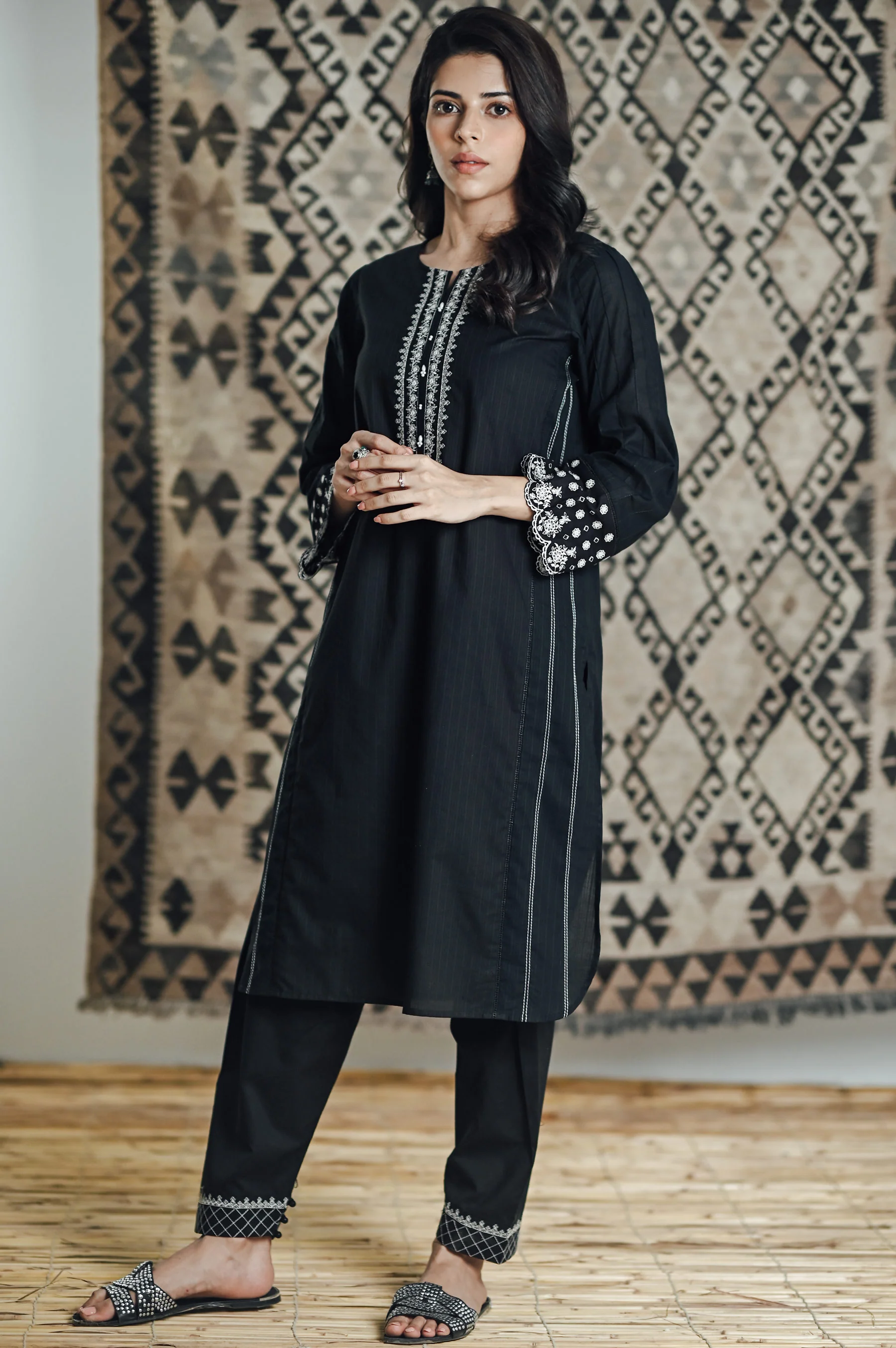 Stitched 2 Piece Embroidered Doria Suit - Image 5
