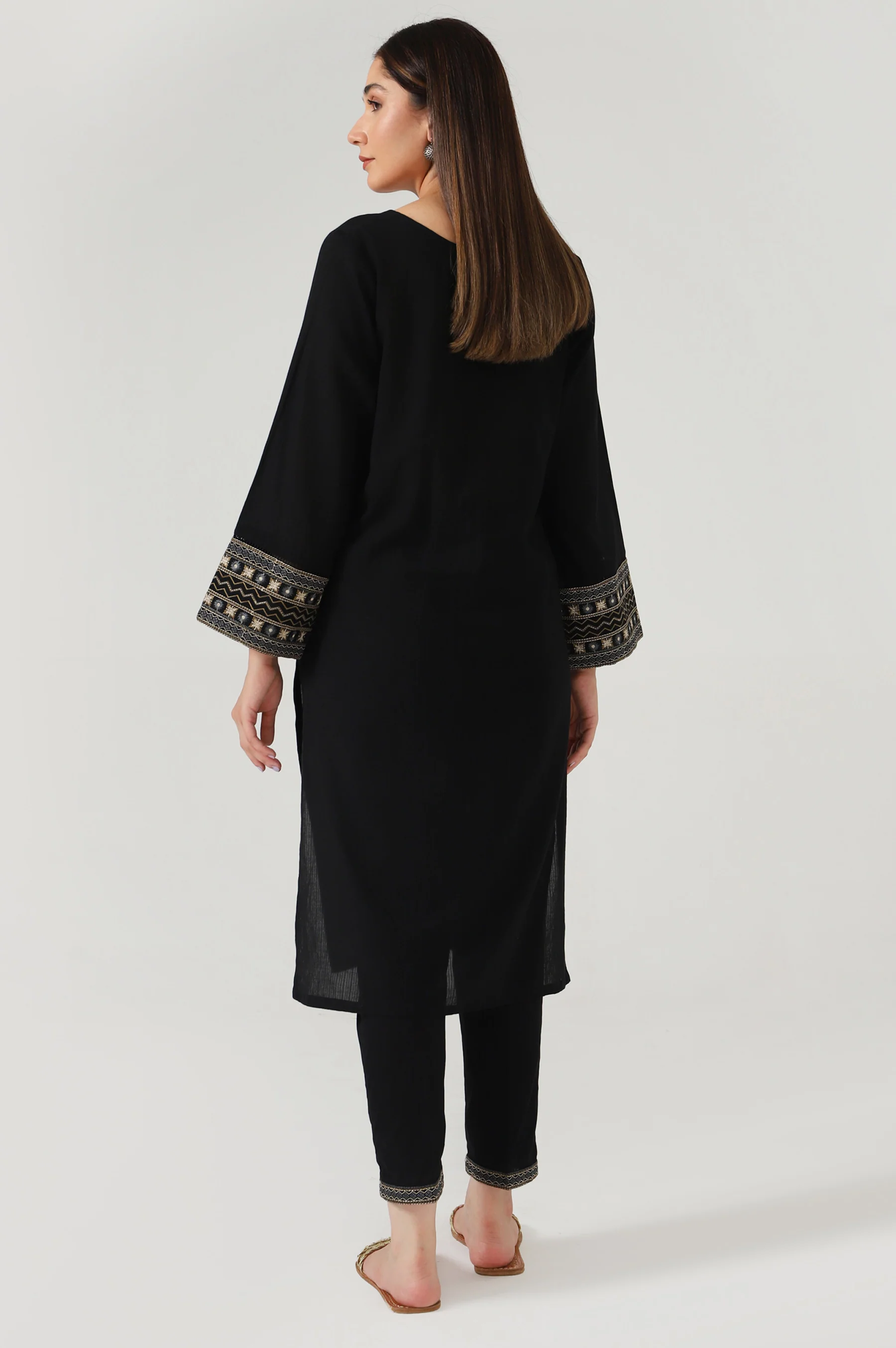 Stitched 2 Piece Embroidered Doria Suit - Image 3