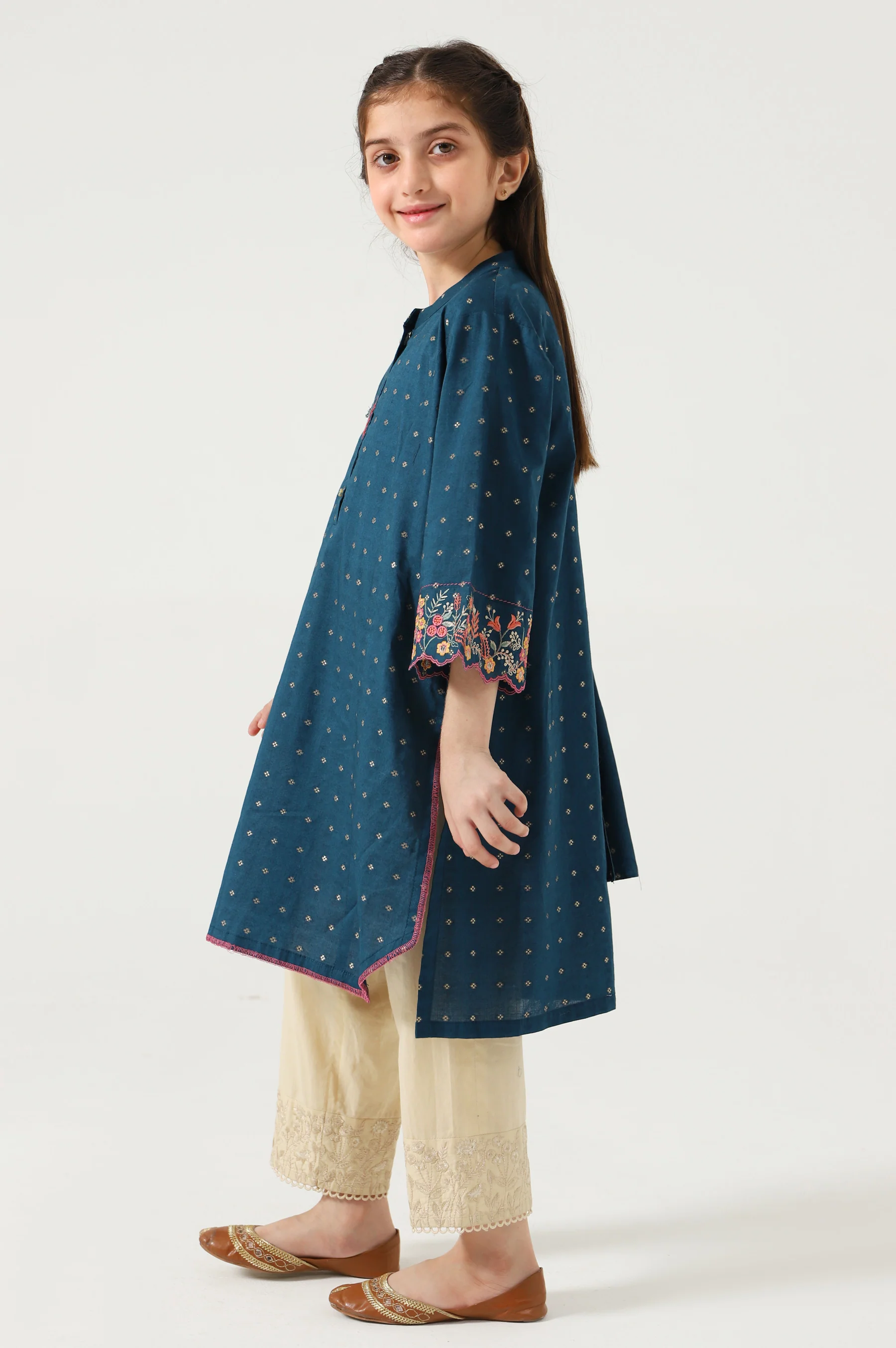 Stitched 2 Piece Embroidered Jacquard Suit - Image 2