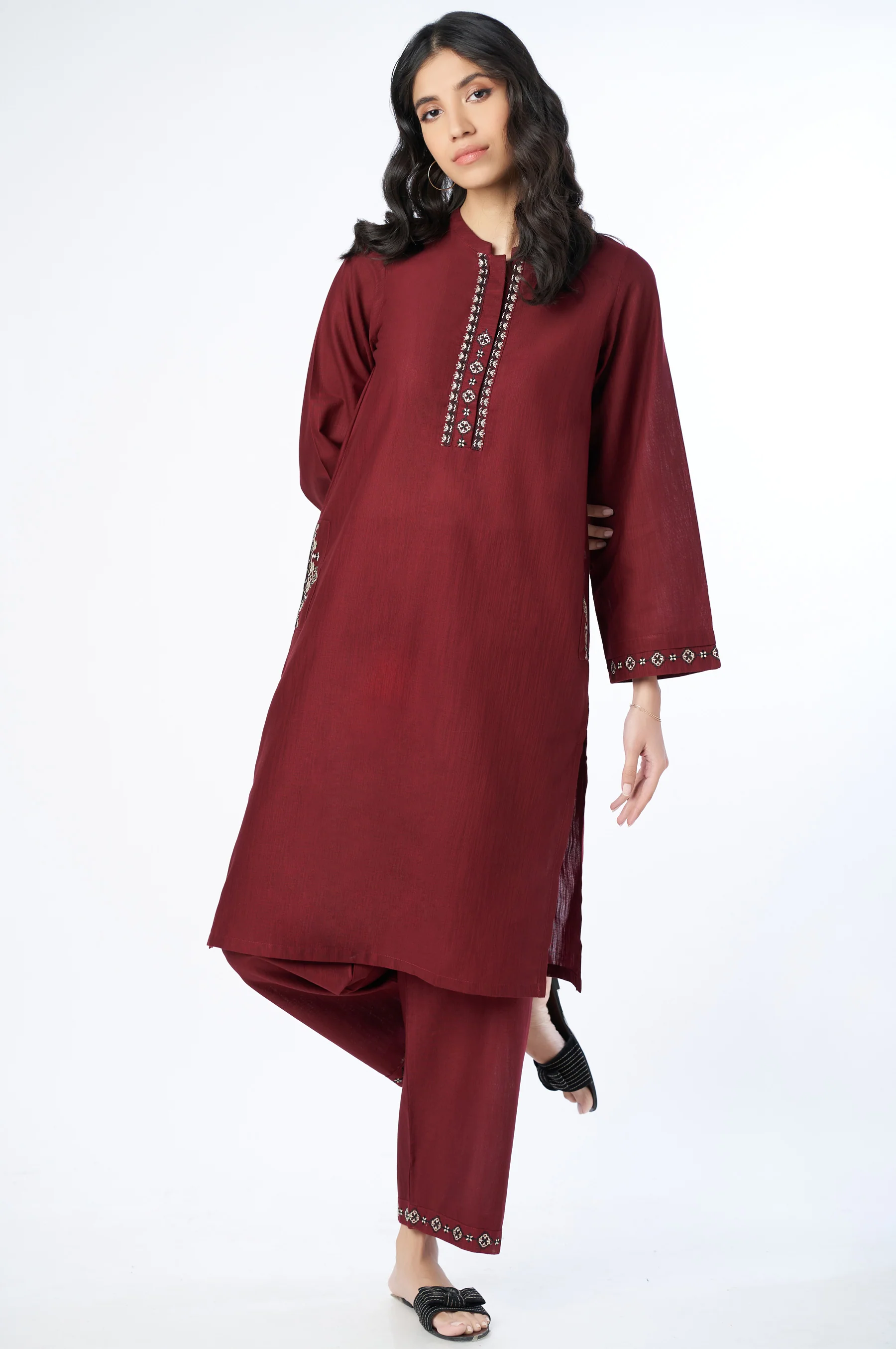 Stitched 2 Piece Embroidered Khaddar Suit - Image 4