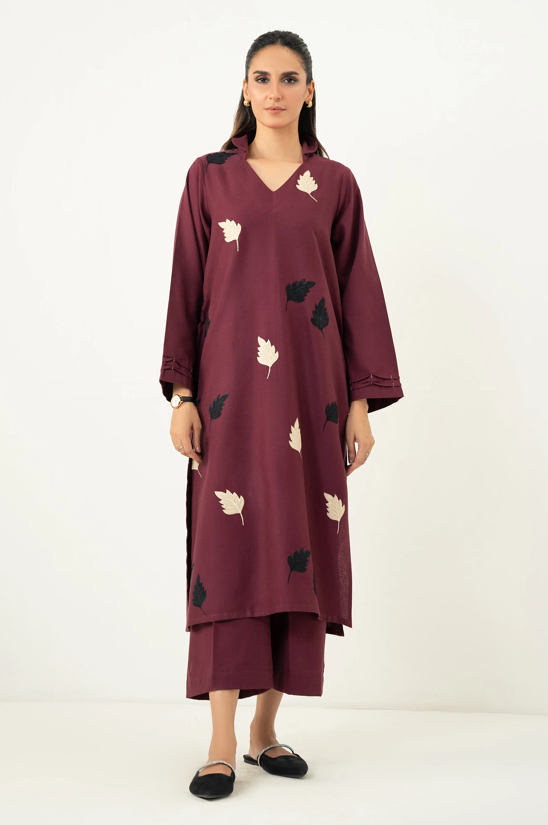 EMBROIDERED SUIT
