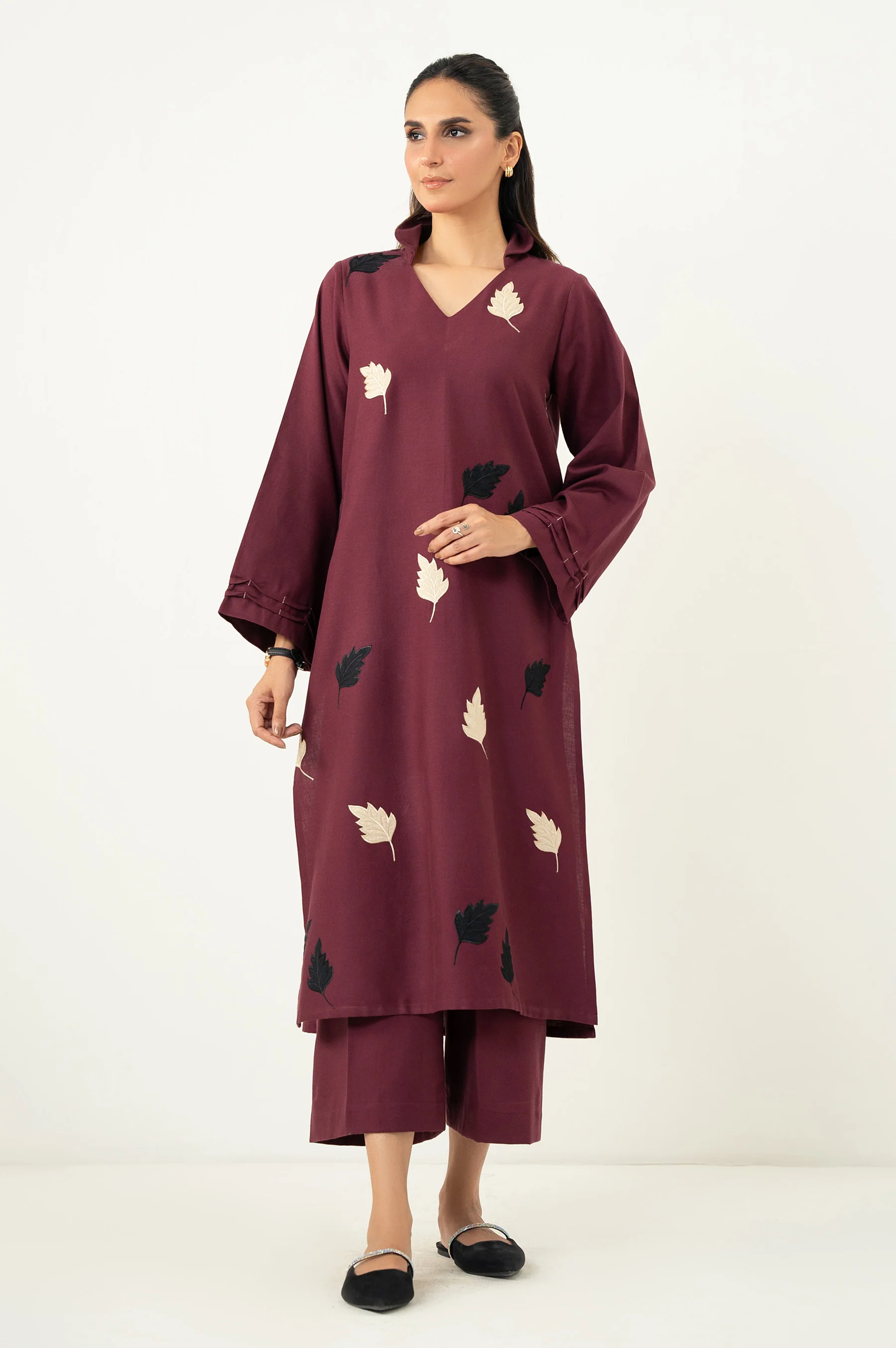 EMBROIDERED SUIT - Image 6