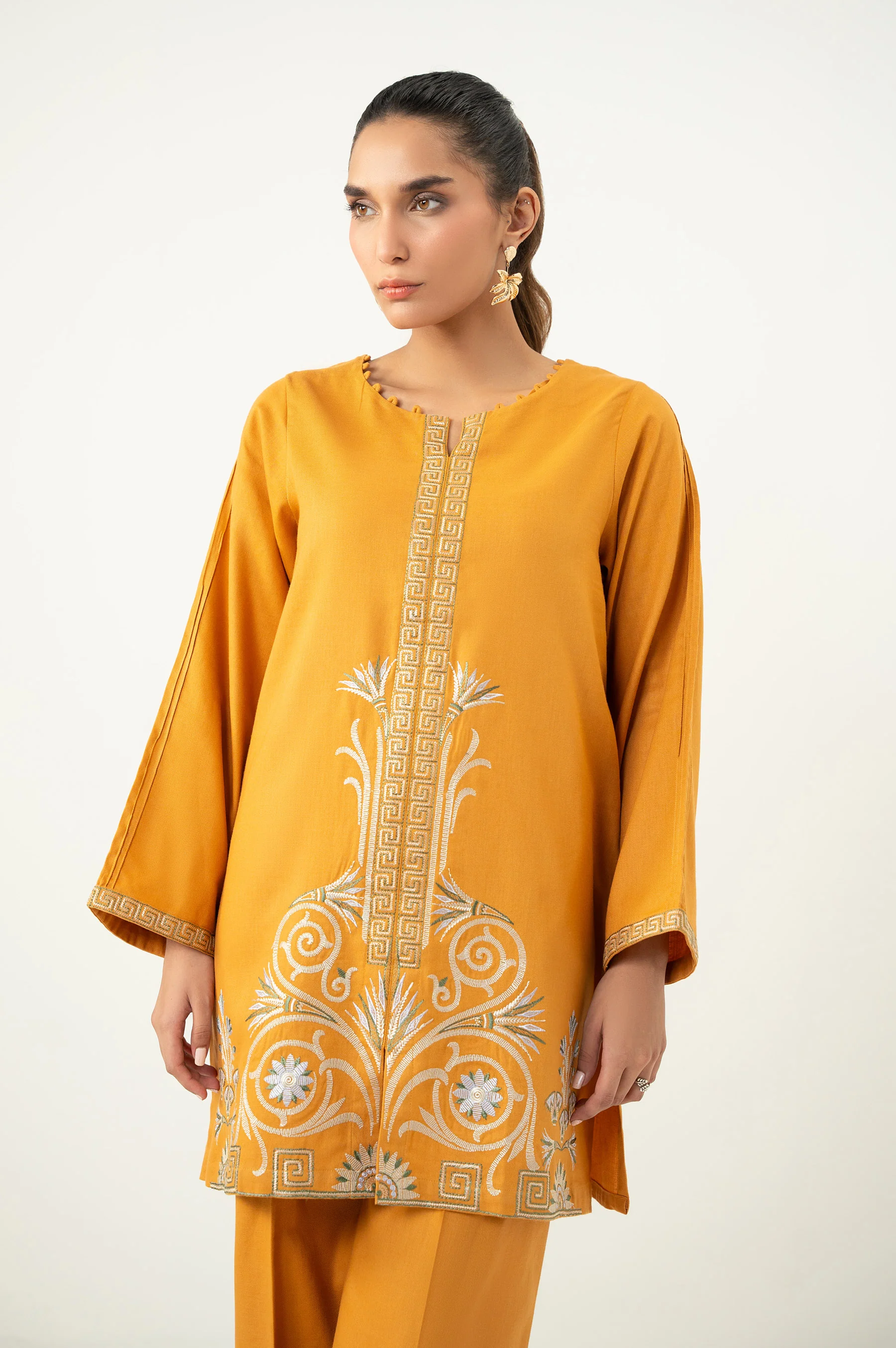 EMBROIDERED SUIT - Image 2