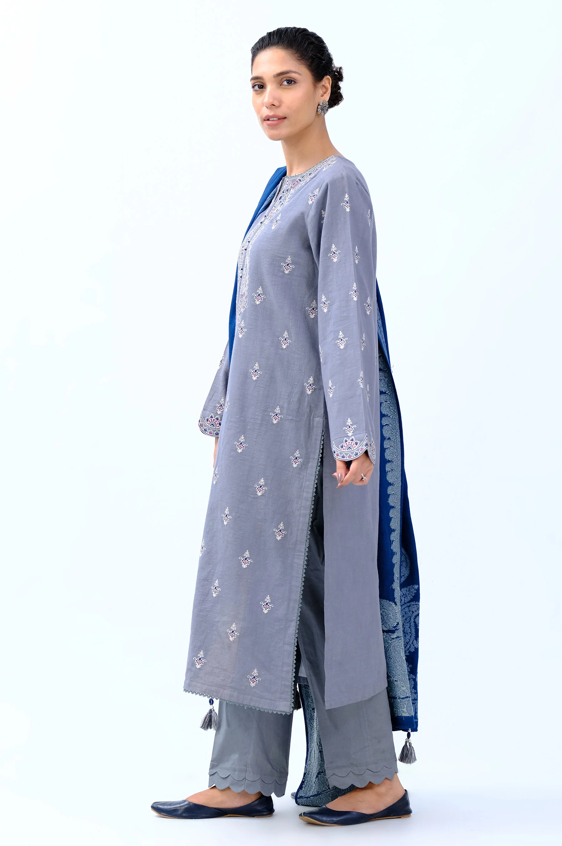 Stitched 2 Piece Embroidered Khaddar Suit - Image 2