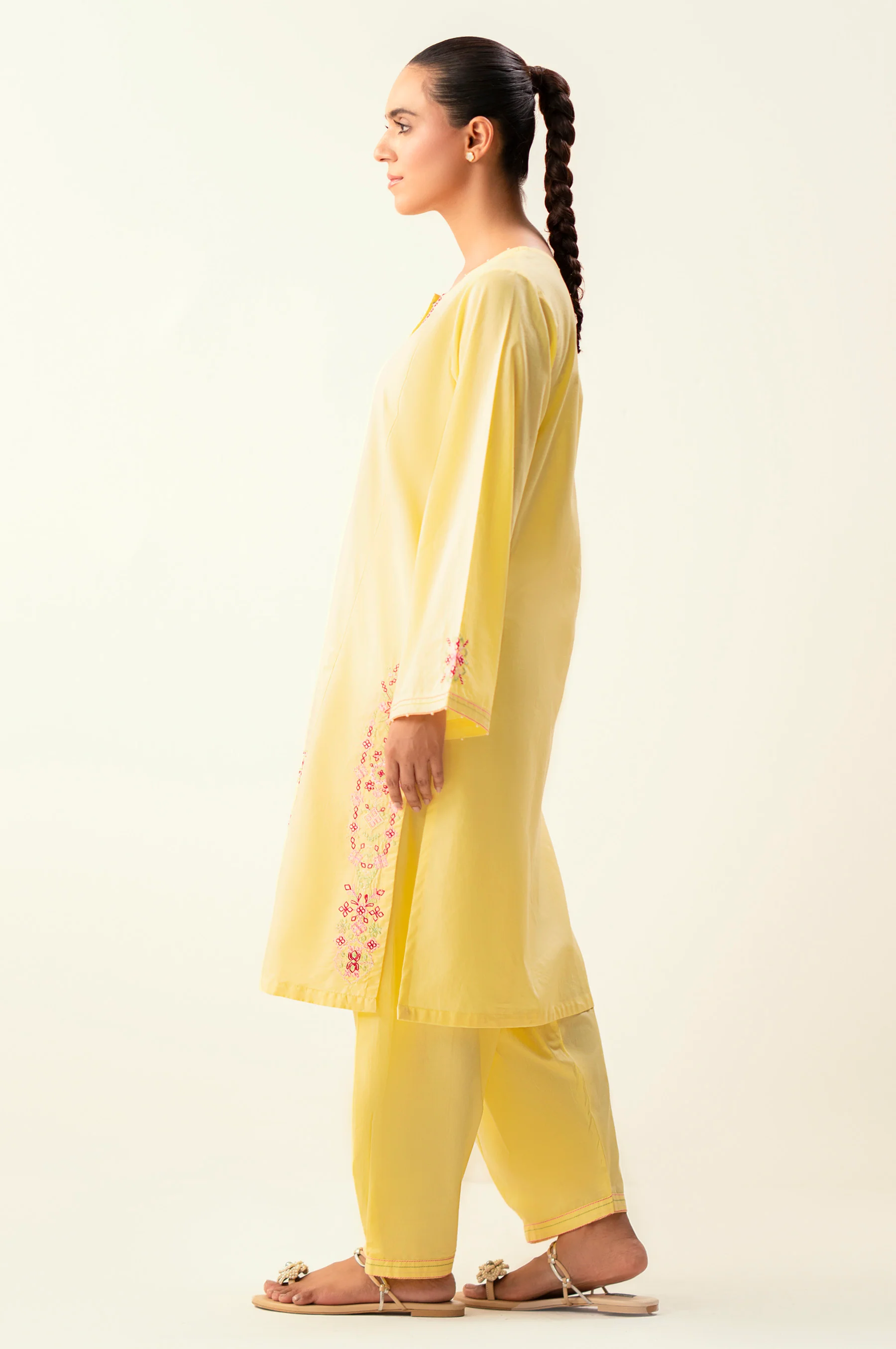 EMBROIDERED SUIT - Image 5
