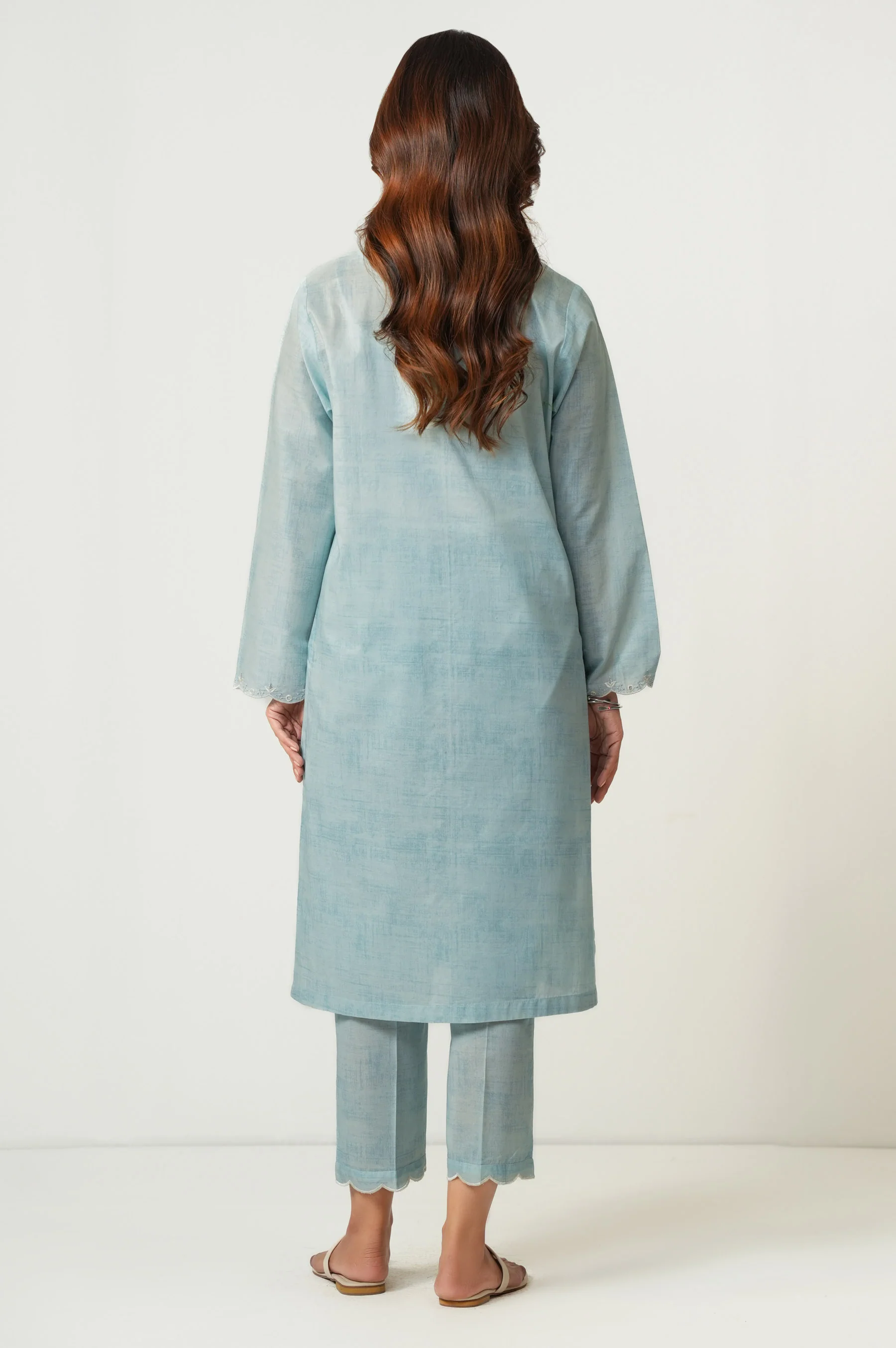 EMBROIDERED SUIT - Image 4