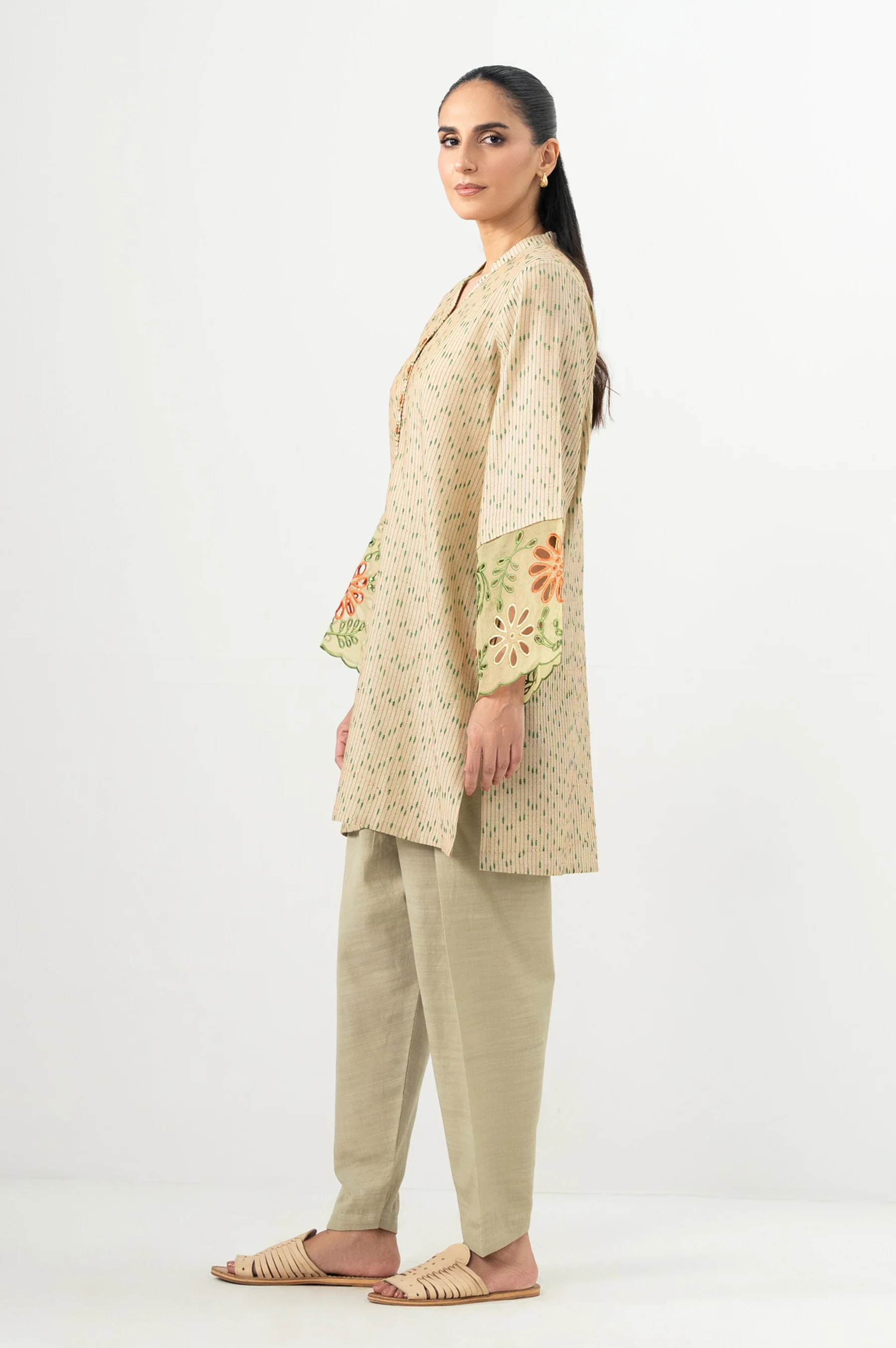 STITCHED EMBROIDERED SHIRT BOTTOM - Image 3