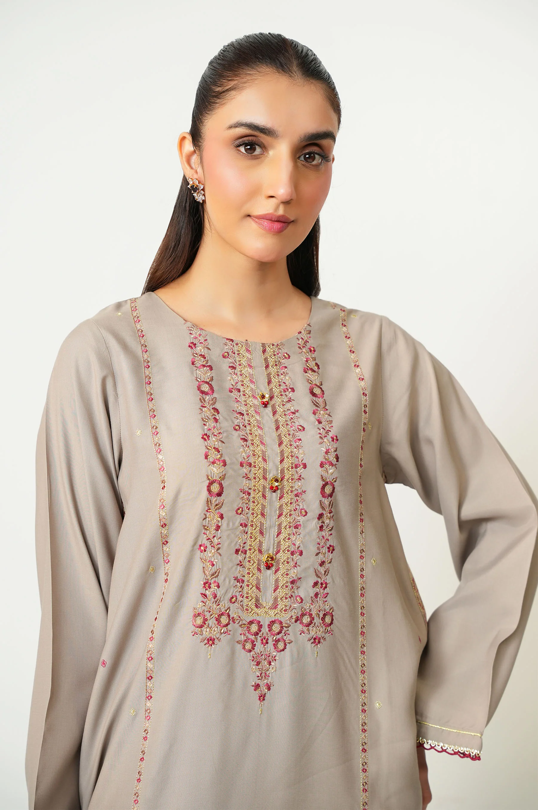 EMBROIDERED SUIT - Image 5