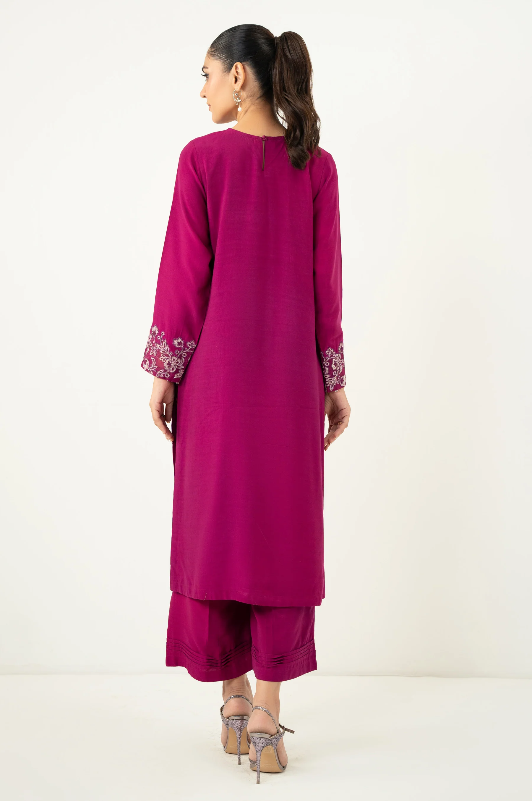 EMBROIDERED SUIT - Image 2