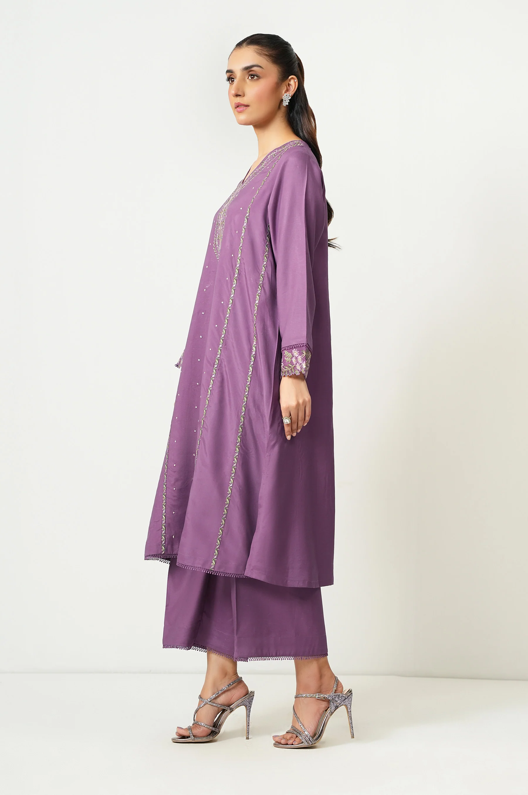 Stitched 2 Piece Embroidered Oak Silk Suit - Image 4