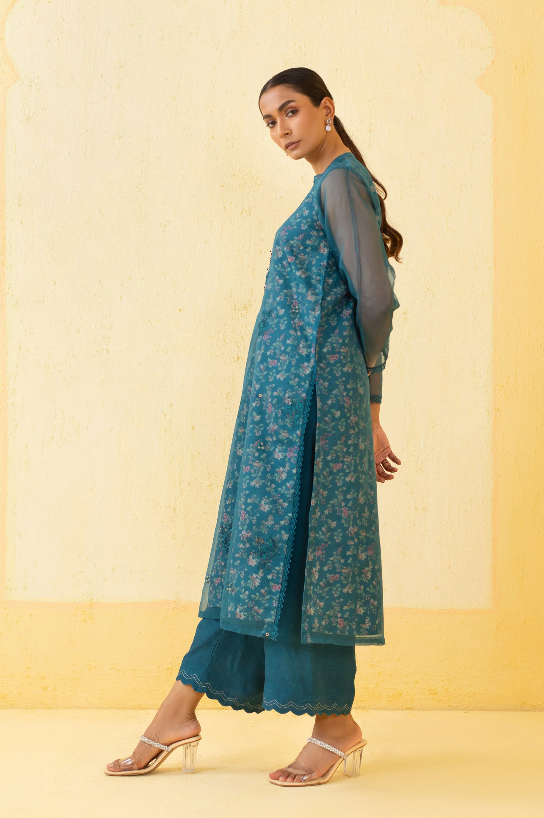 Stitched 2 Piece Embroidered Organza Suit - Image 5