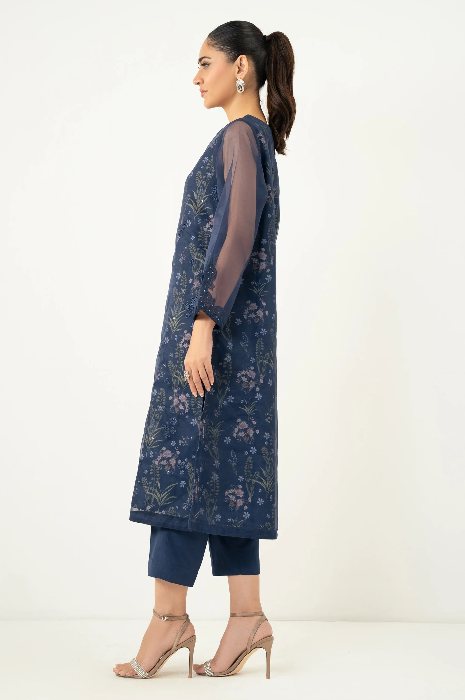 EMBROIDERED SUIT - Image 6