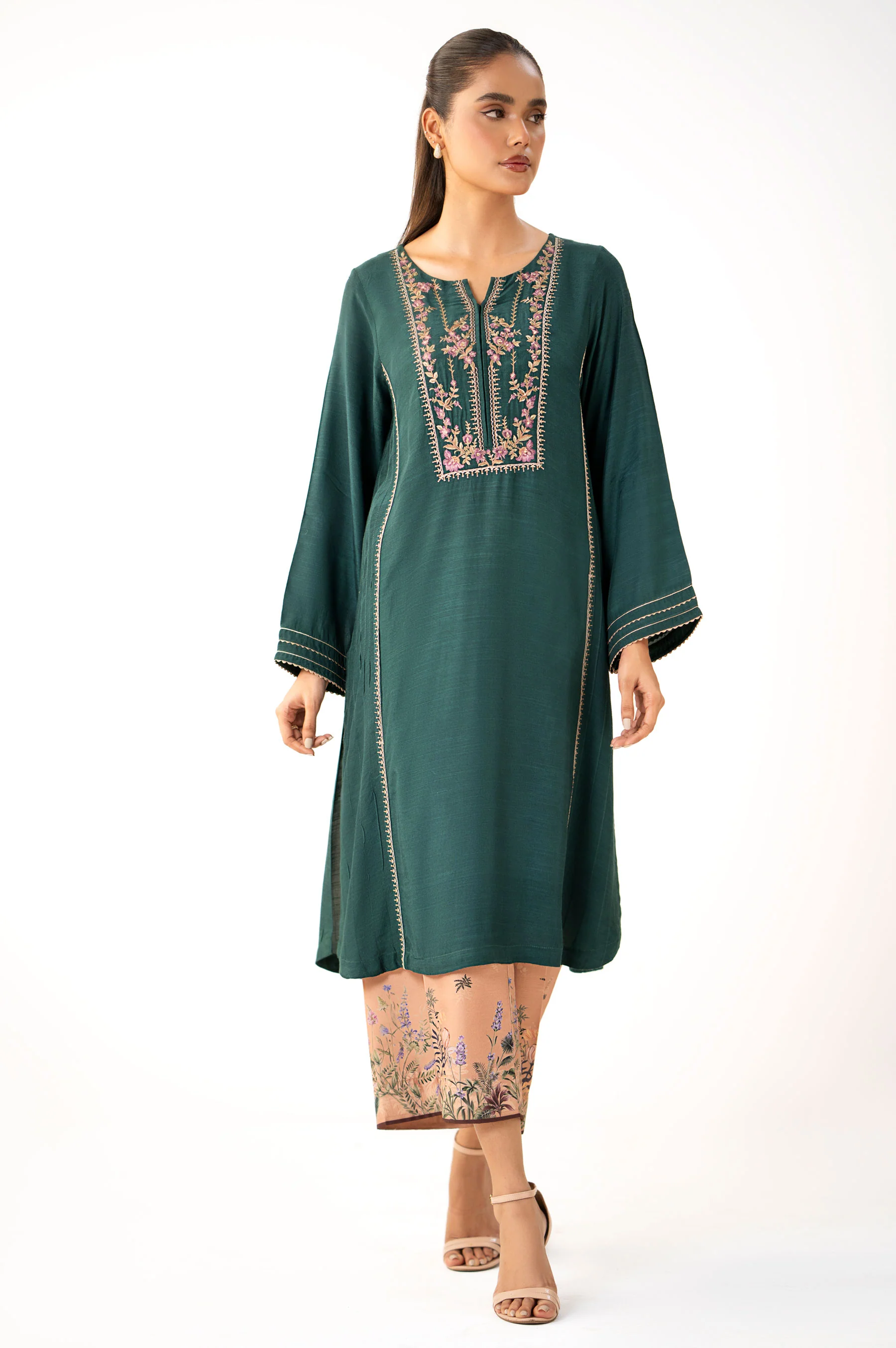 EMBROIDERED SUIT - Image 5