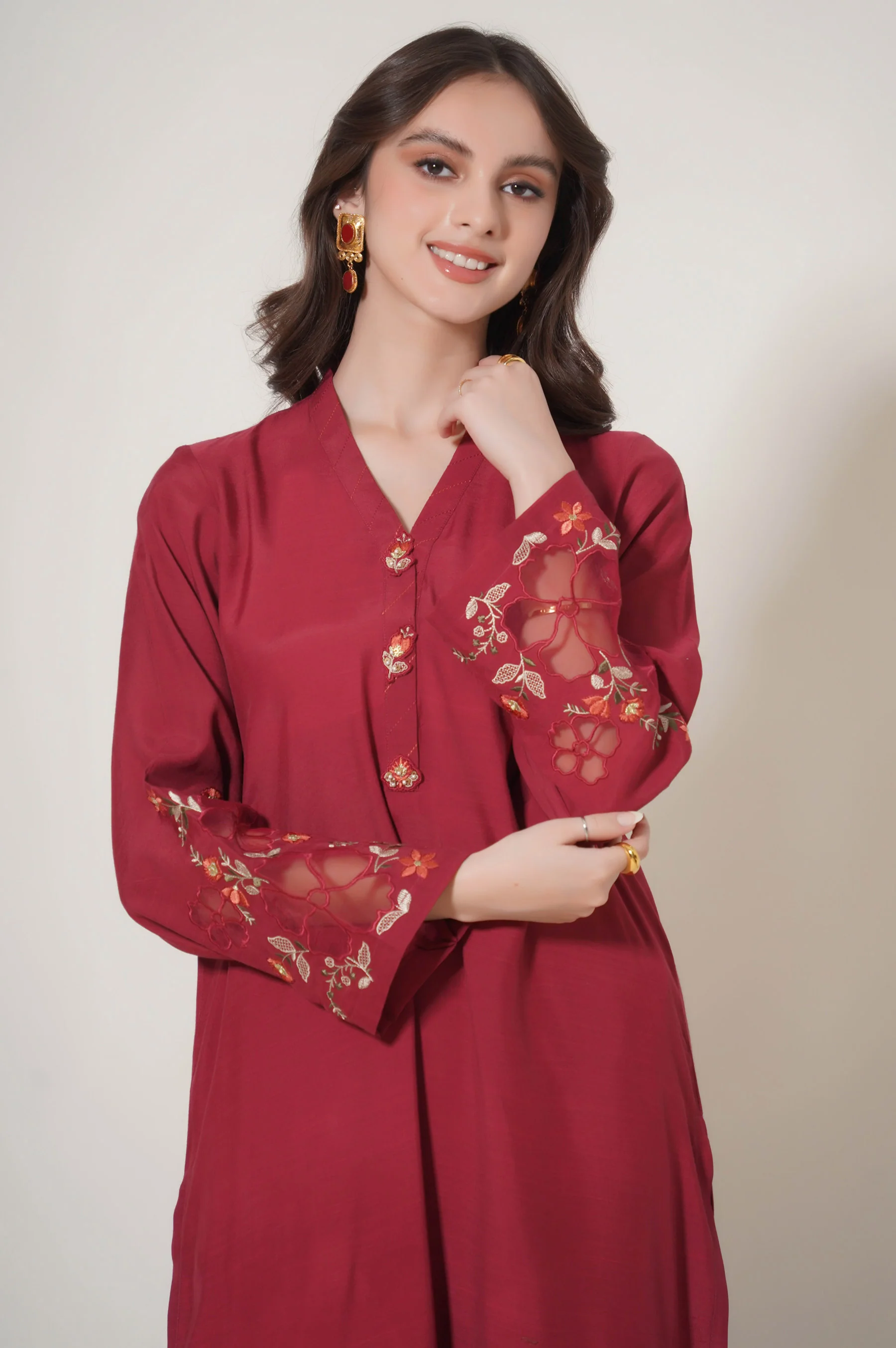 Stitched 2 Piece Embroidered Rawsilk Outfit - Image 2