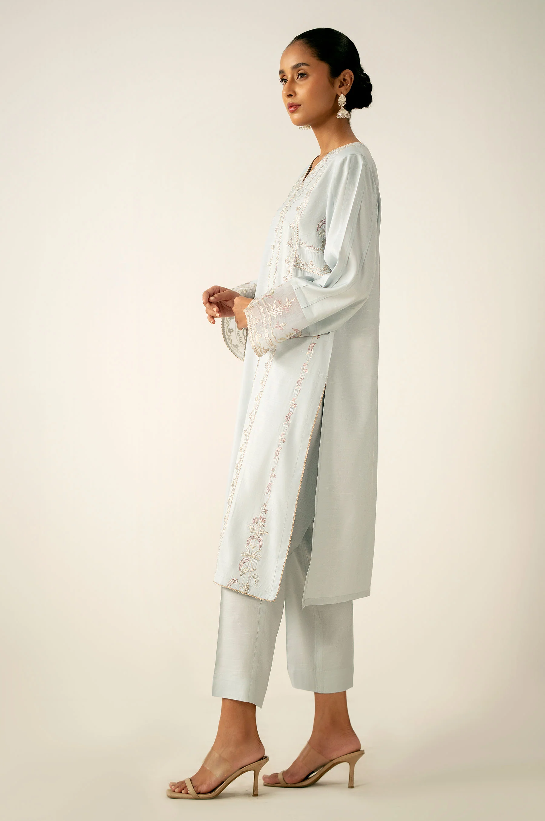 Stitched 2 Piece Embroidered Raw Silk Suit - Image 4
