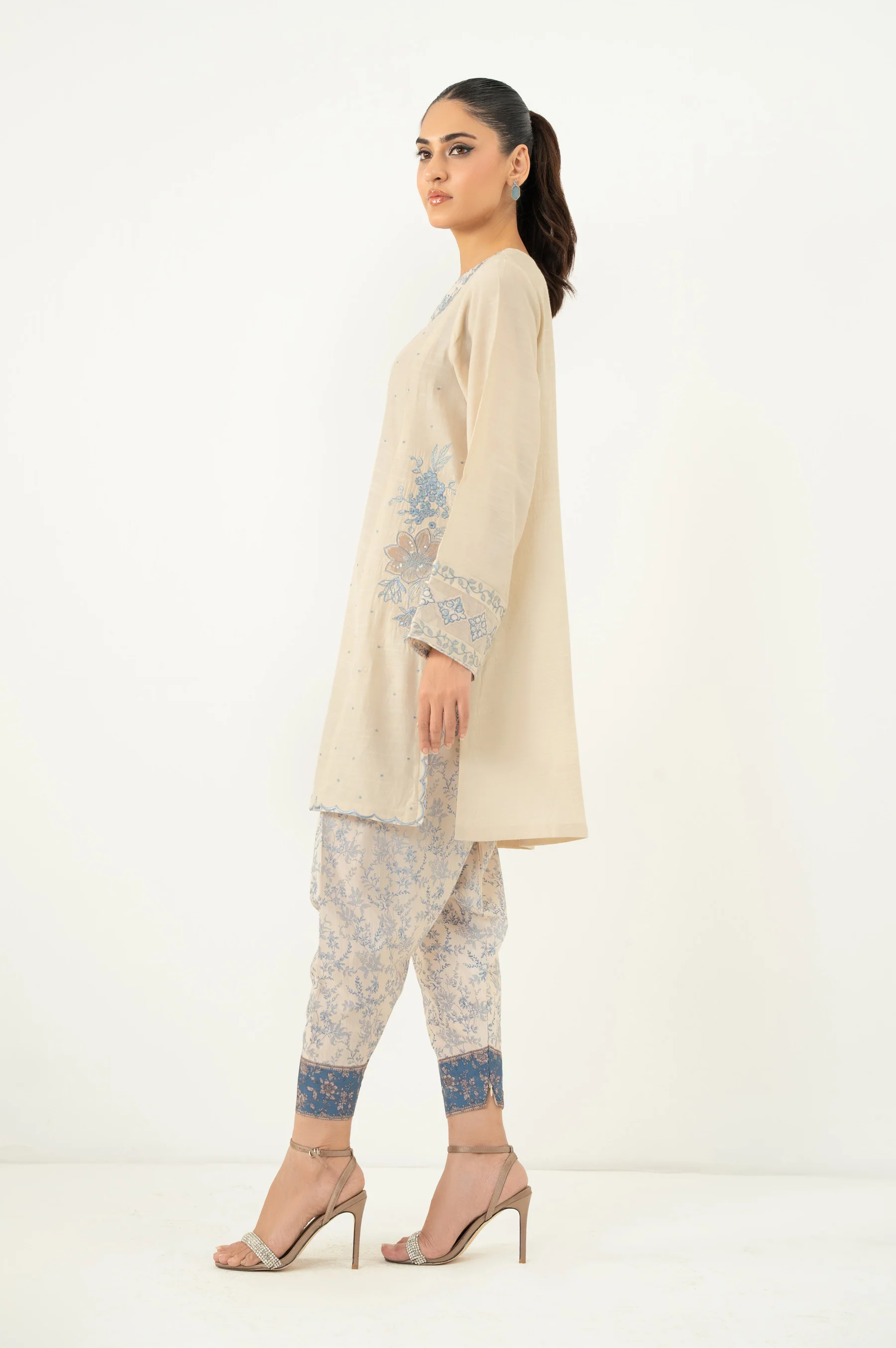 Stitched 2 Piece Embroidered Raw Silk Suit - Image 3