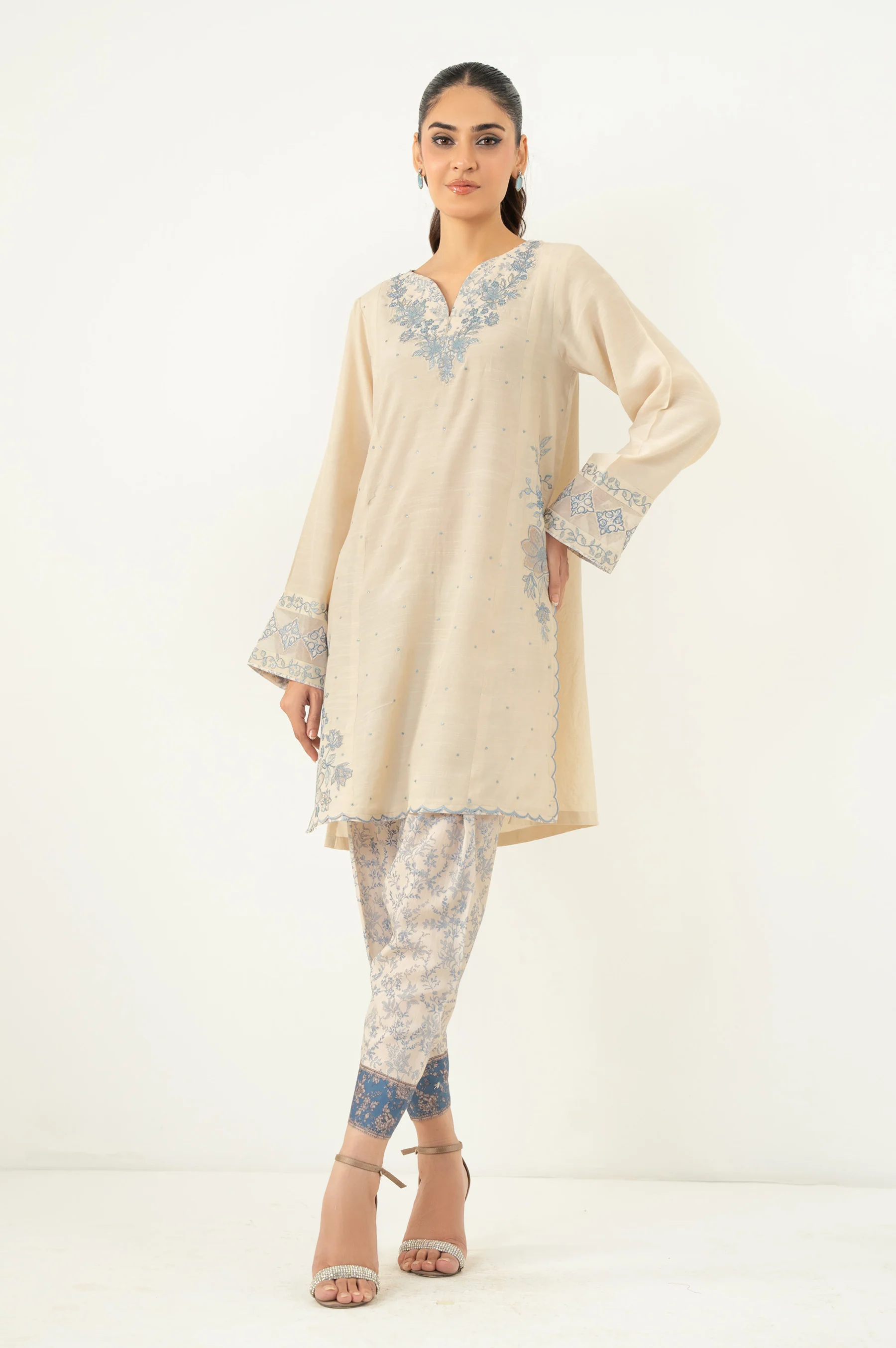 Stitched 2 Piece Embroidered Raw Silk Suit - Image 4
