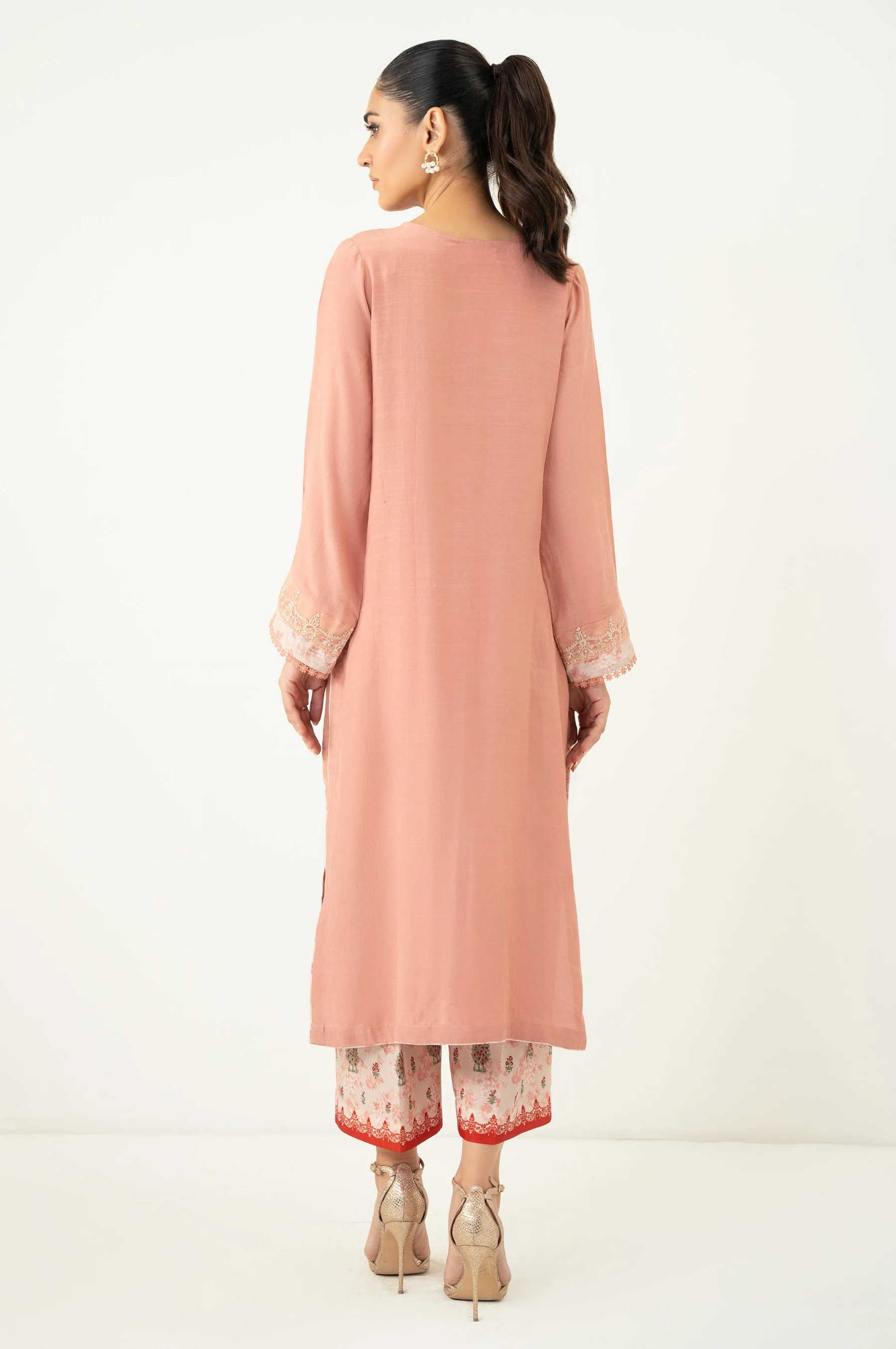 EMBROIDERED SUIT - Image 4