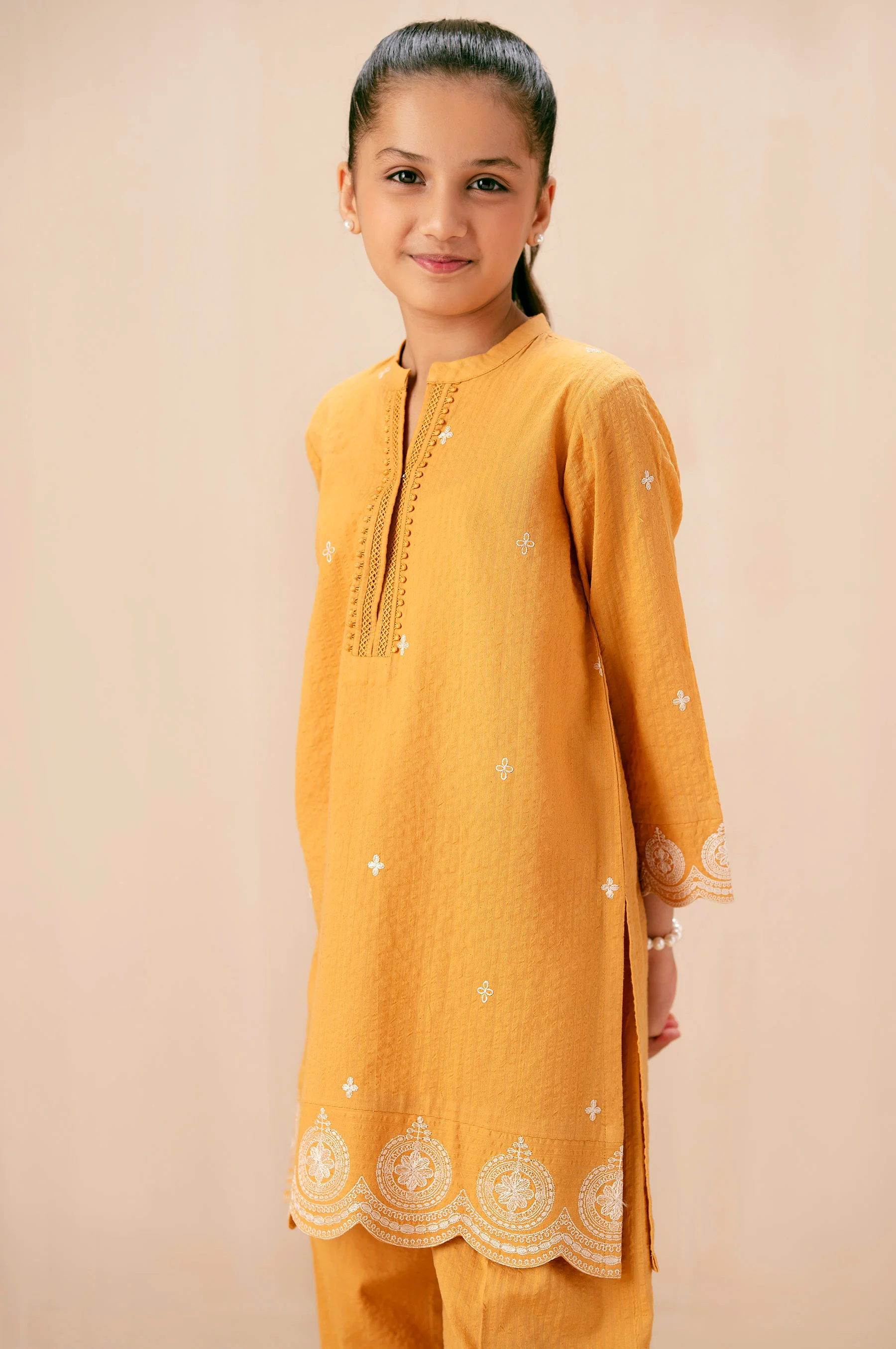 EMBROIDERED SUIT - Image 6