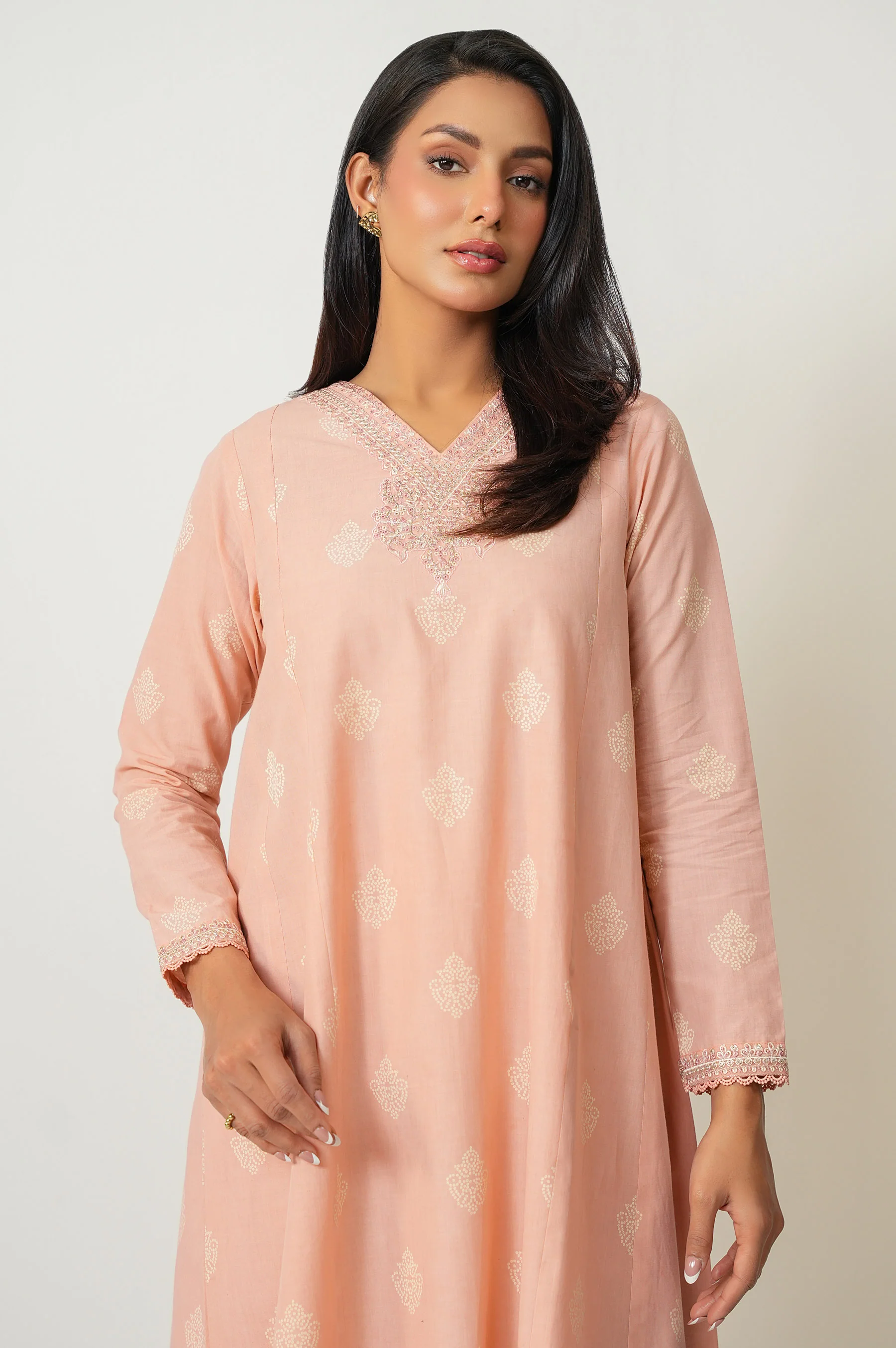 STITCHED EMBROIDERED CAMBRIC SHIRT BOTTOM - Image 5