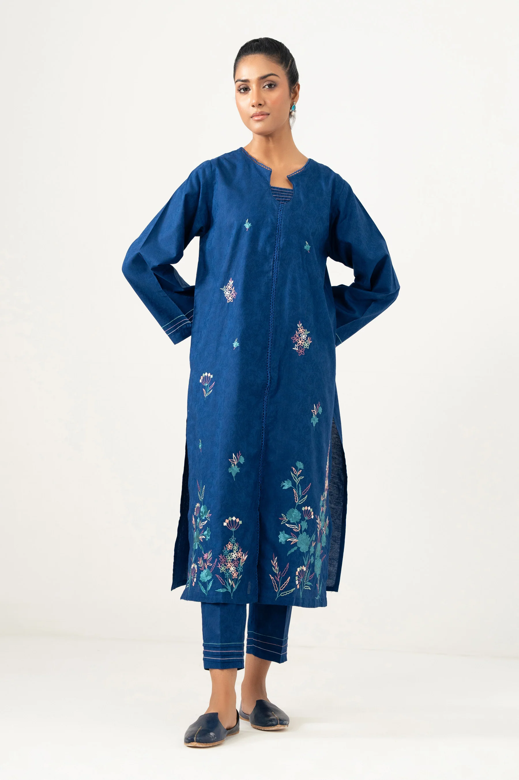 Stitched 2 Piece Embroidered Self Jacquard Suit - Image 2