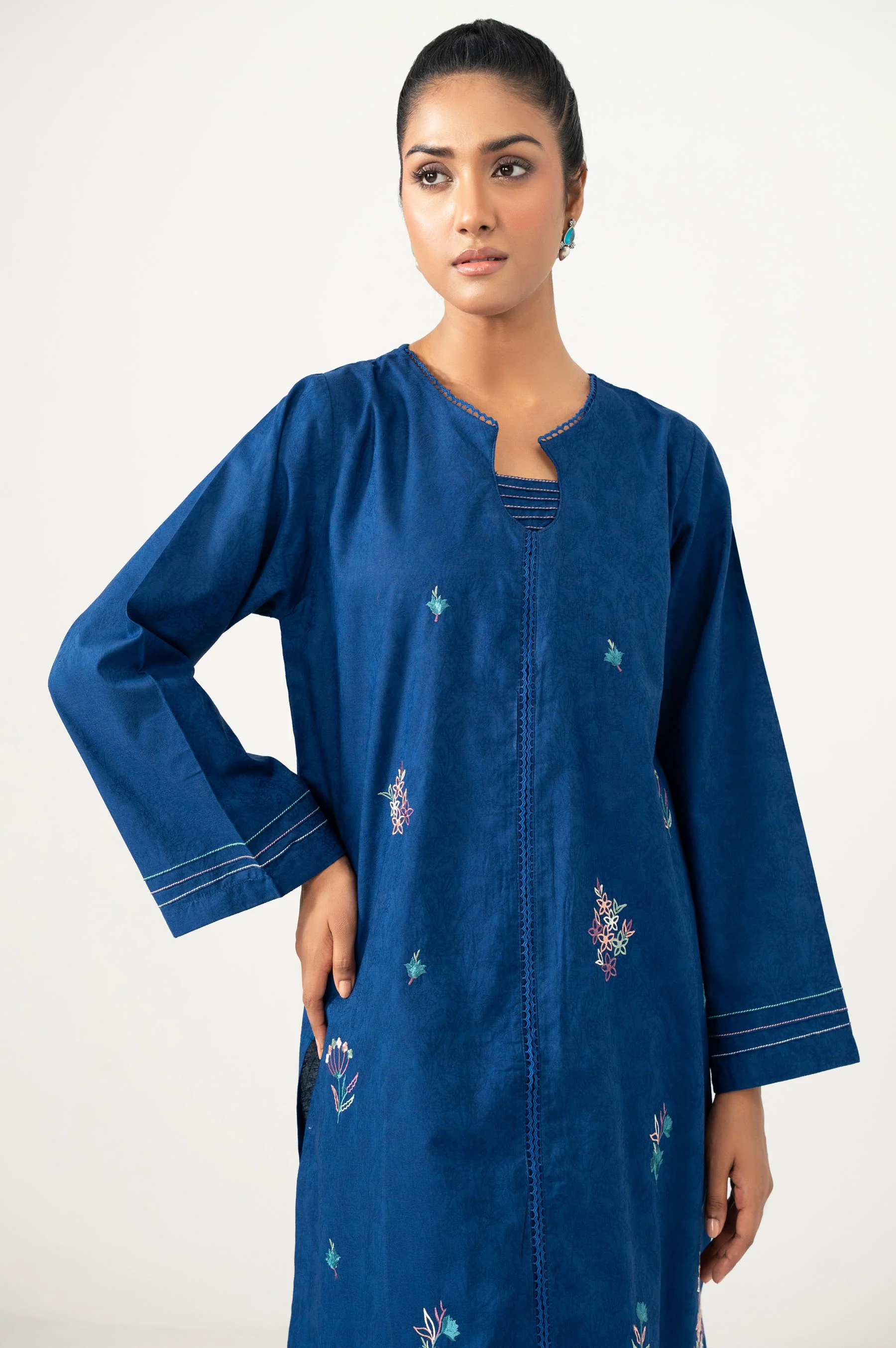 Stitched 2 Piece Embroidered Self Jacquard Suit - Image 5