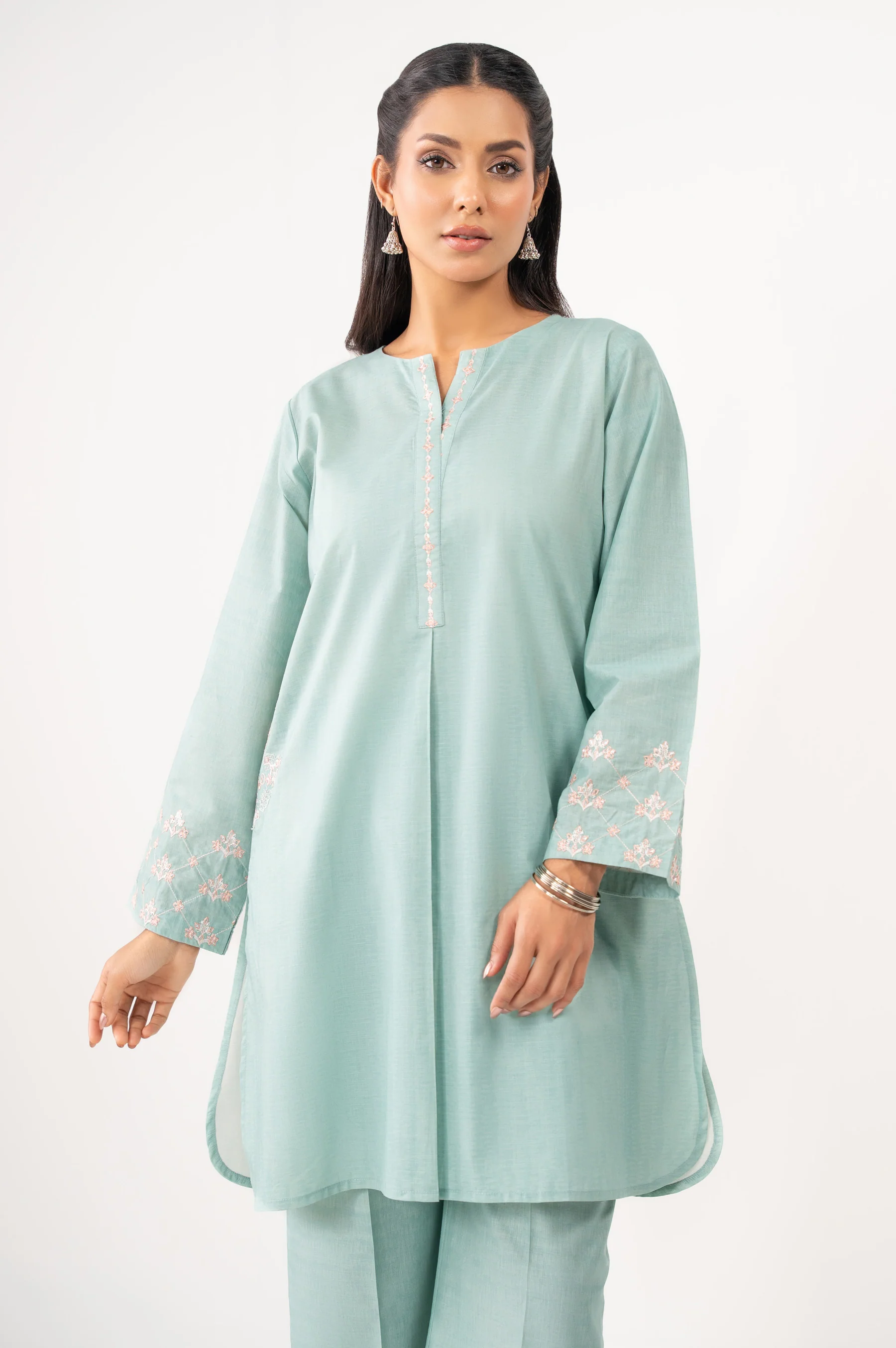 EMBROIDERED SUIT - Image 4