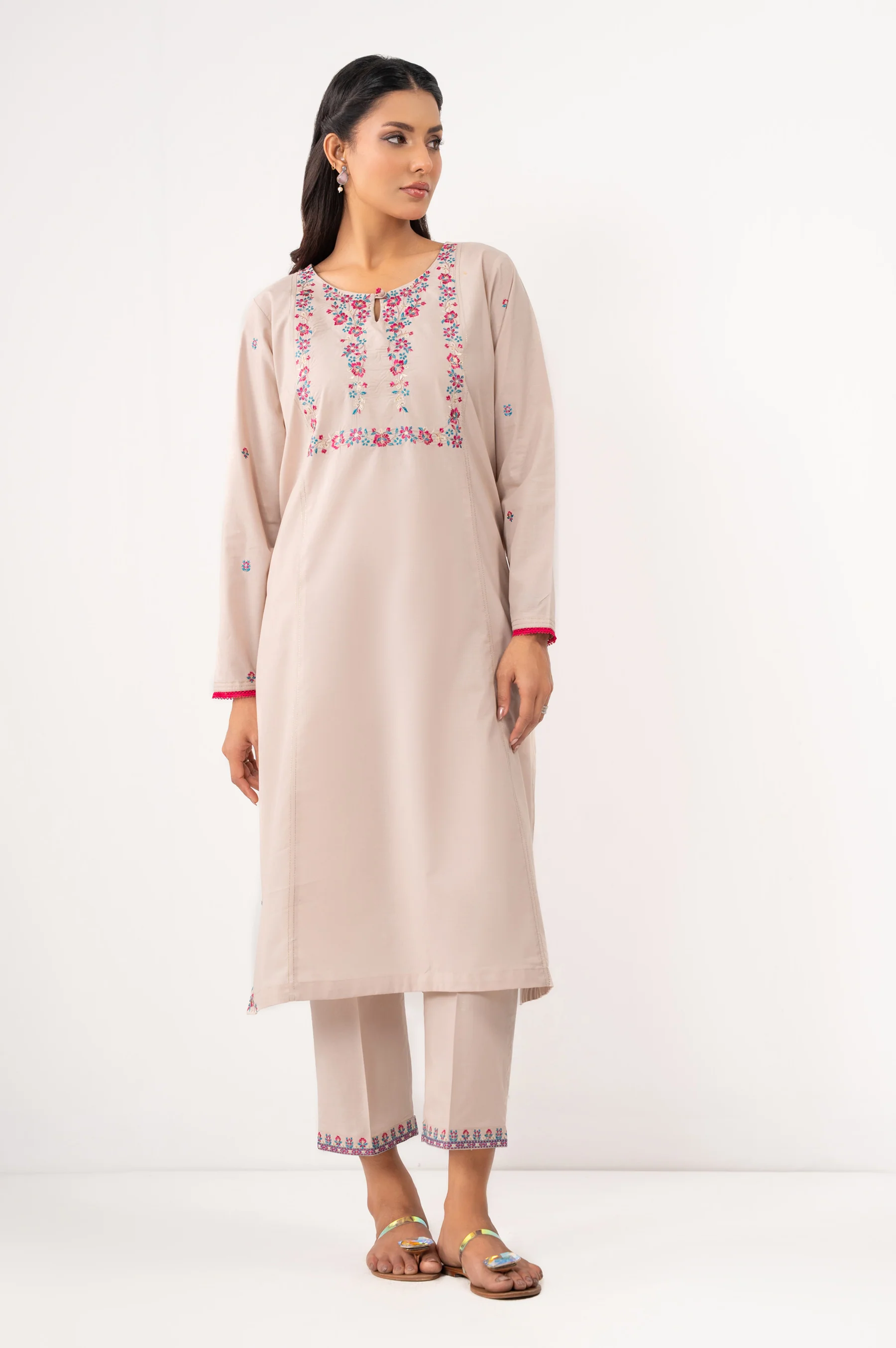 DYED EMBROIDERED SUIT - Image 4