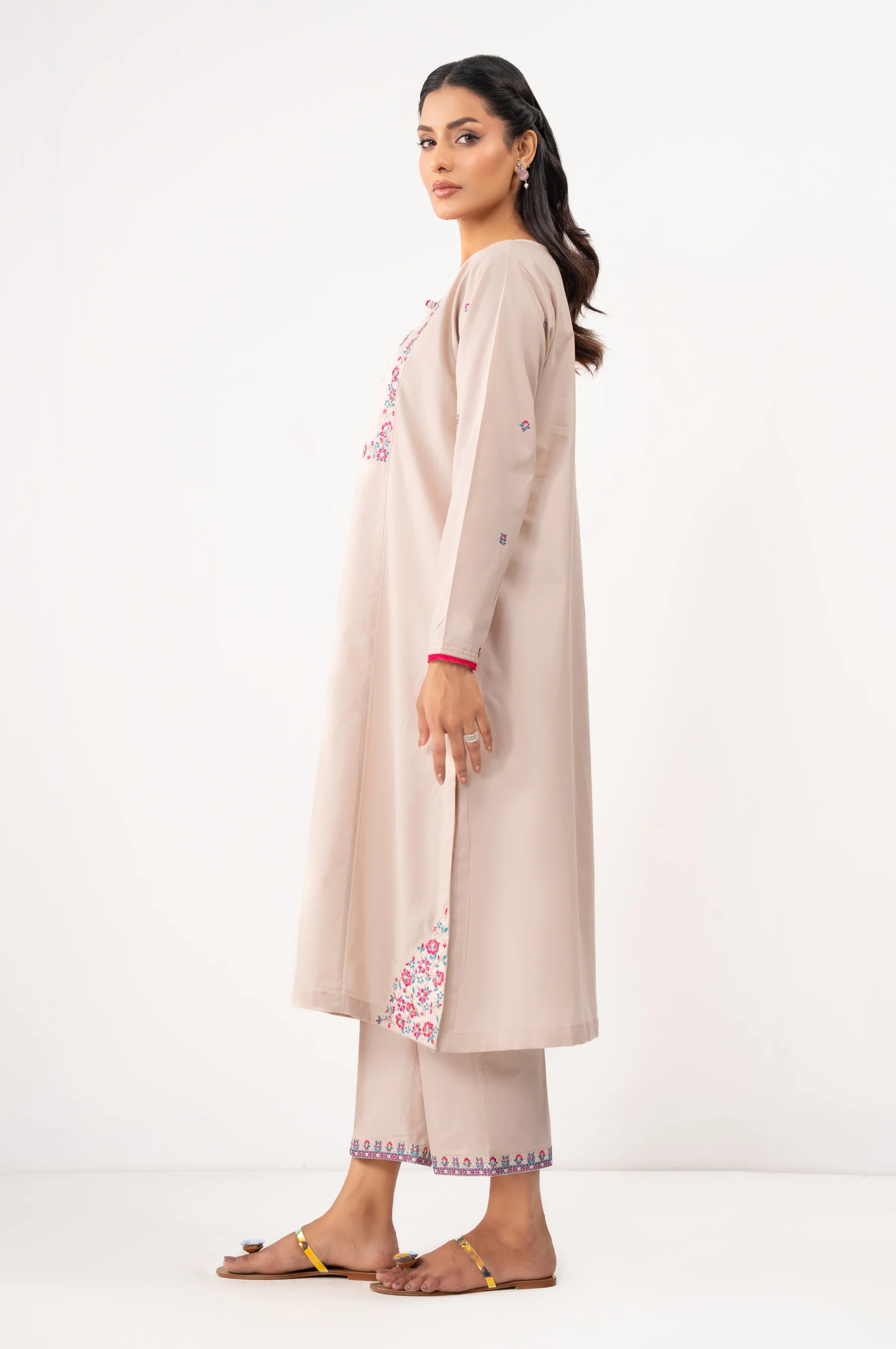 DYED EMBROIDERED SUIT - Image 5