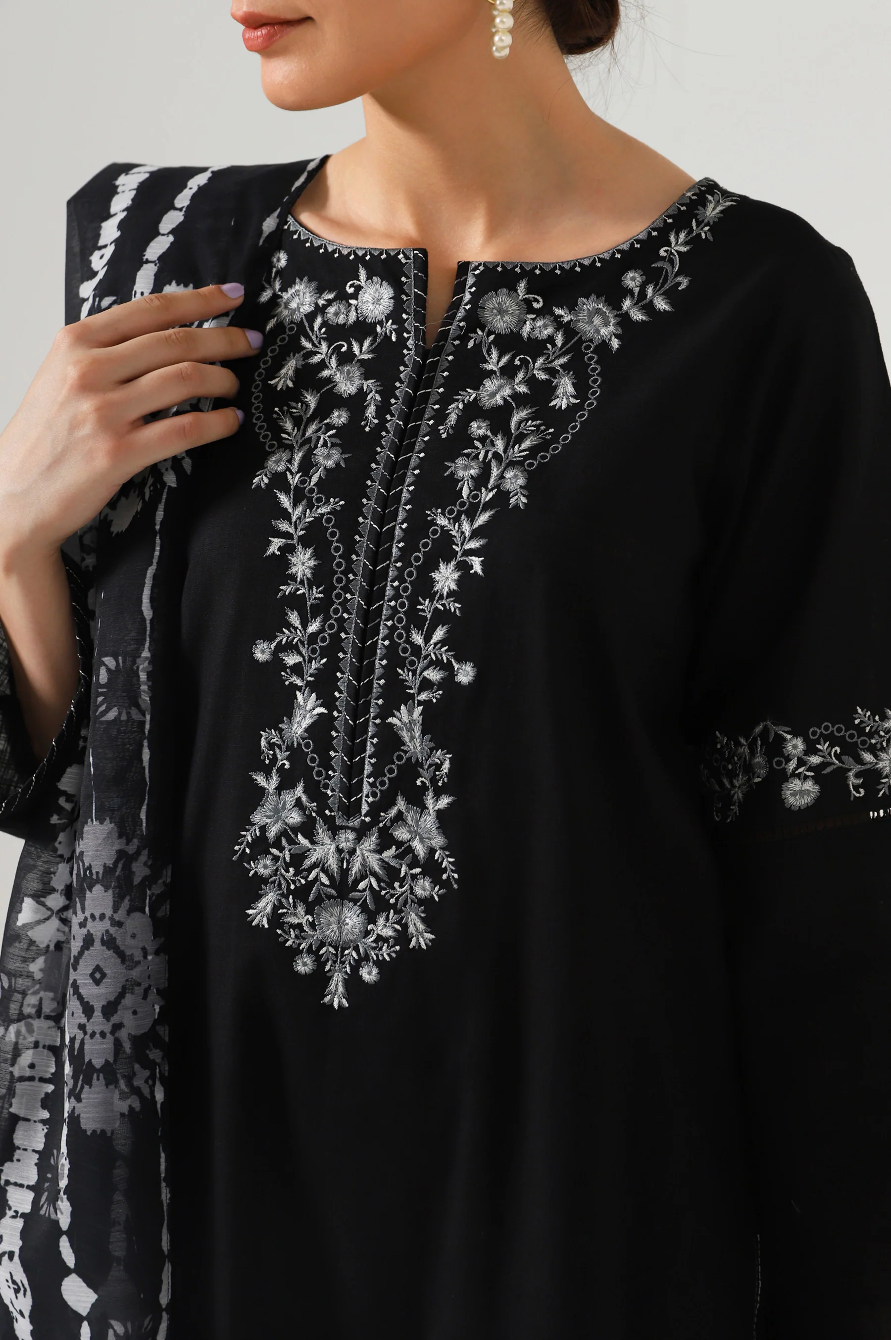 Stitched 2 Piece Embroidered slub Suit - Image 6