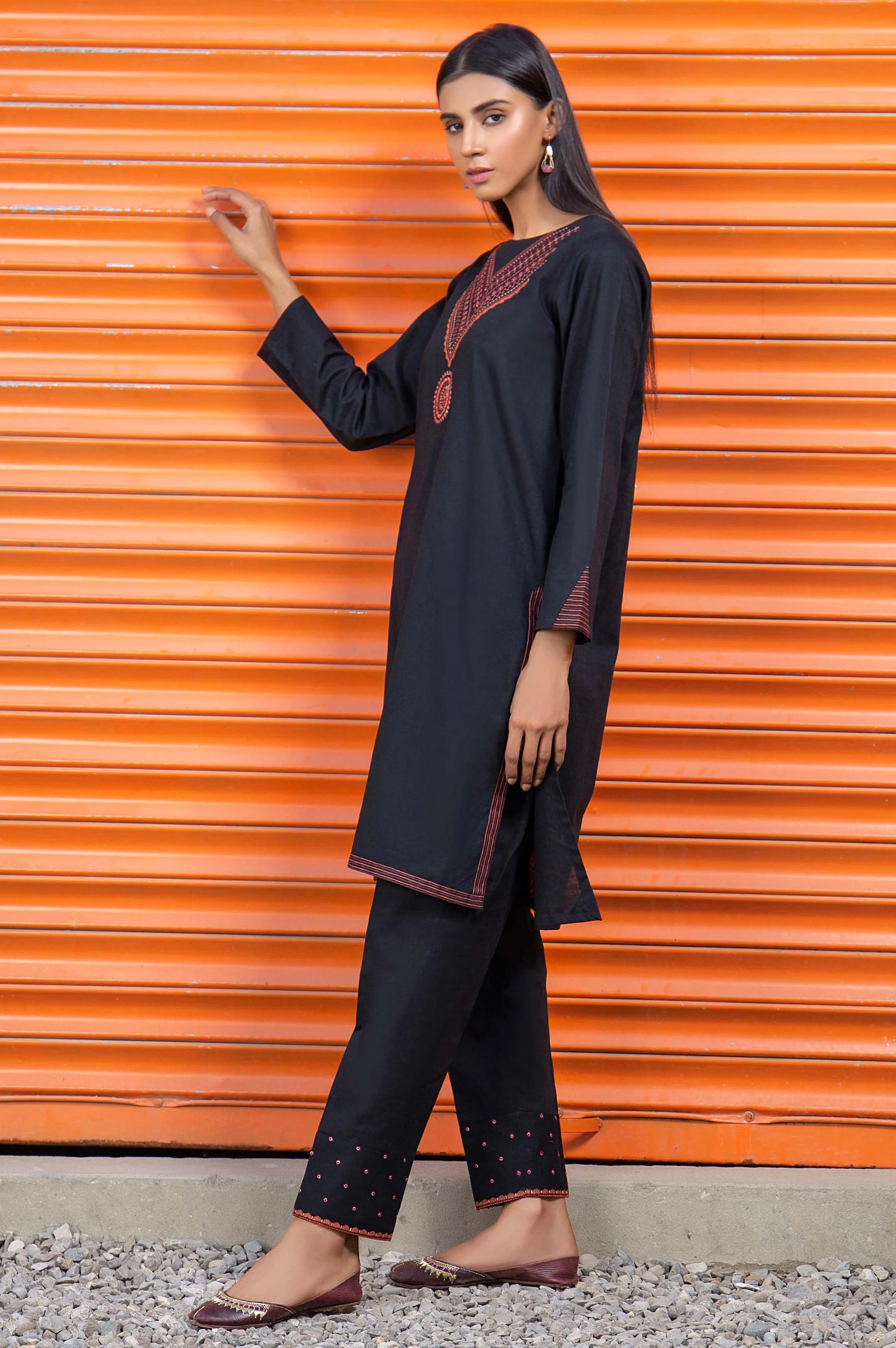 Stitched 2 Piece Embroidered Khaddar Suit - Image 2