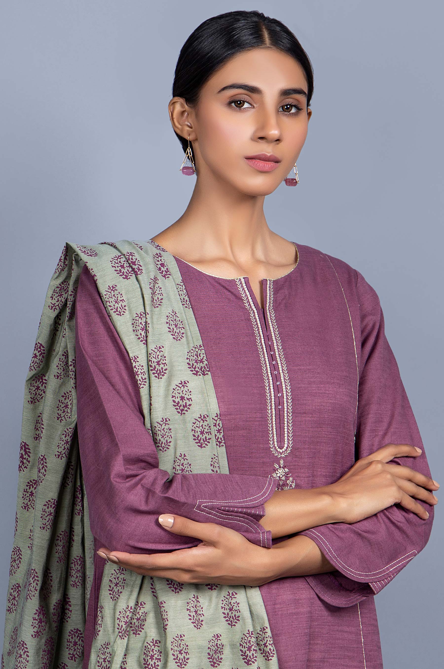 Stitched 2 Piece Embroidered Khaddar Suit - Image 3