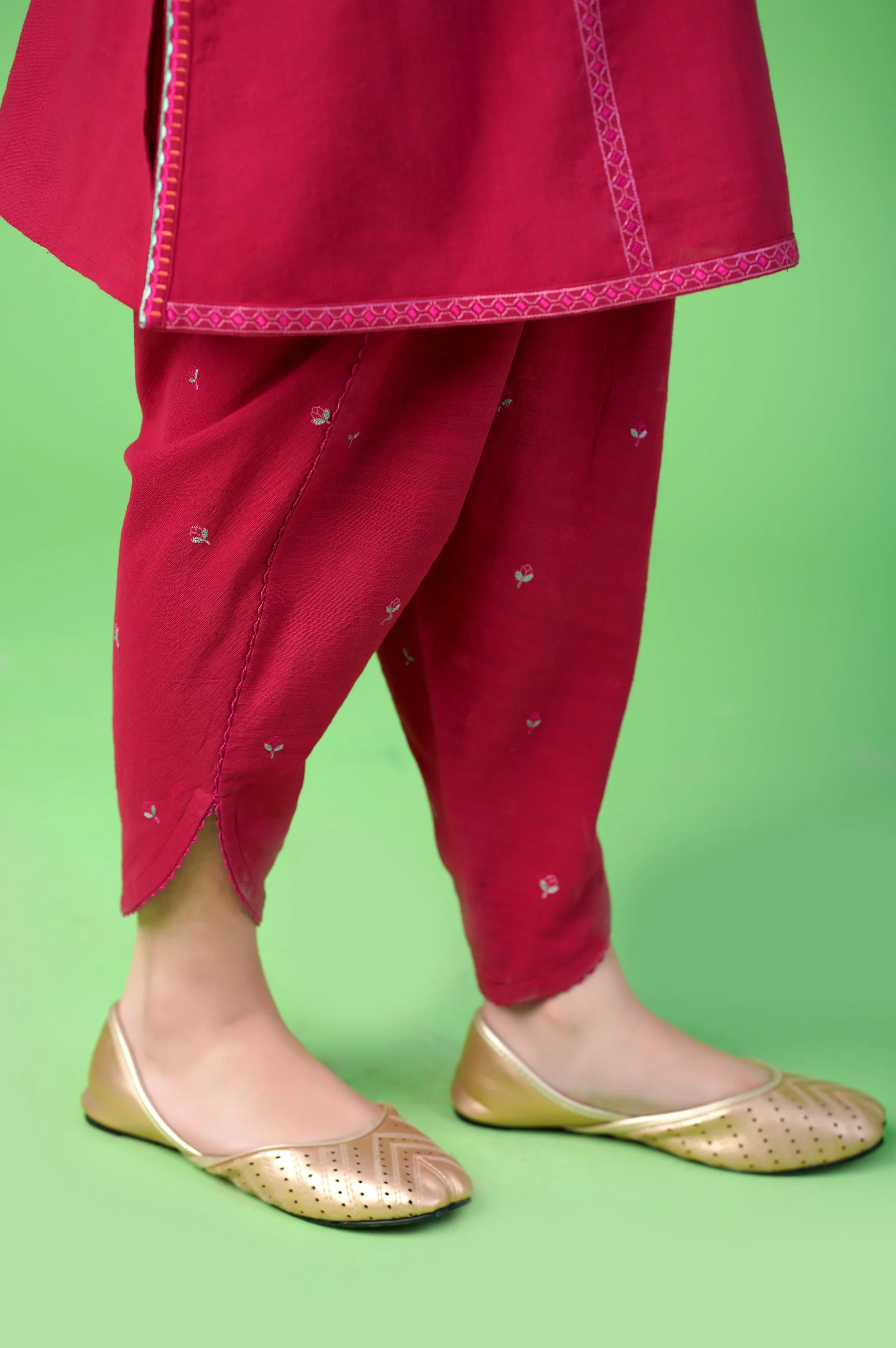 Stitched 2 Piece Embroidered Khaddar Suit - Image 4