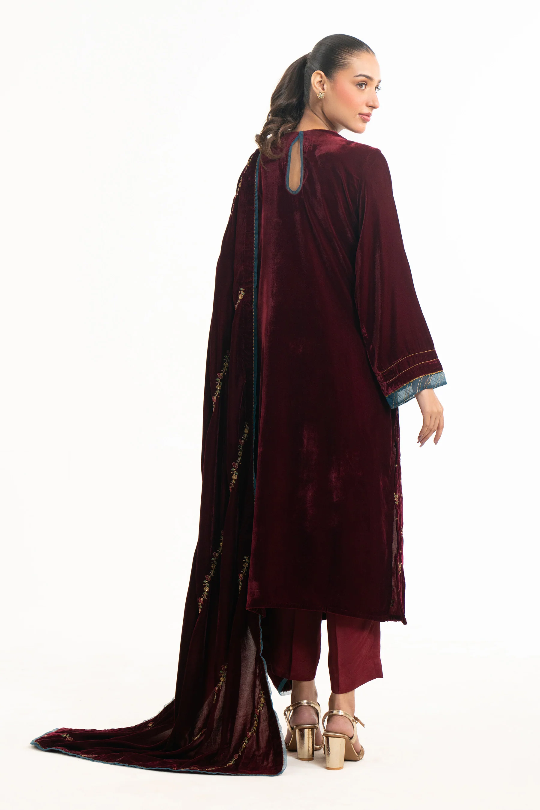 STITCHED EMBROIDERED VELVET SHIRT DUPATTA - Image 4