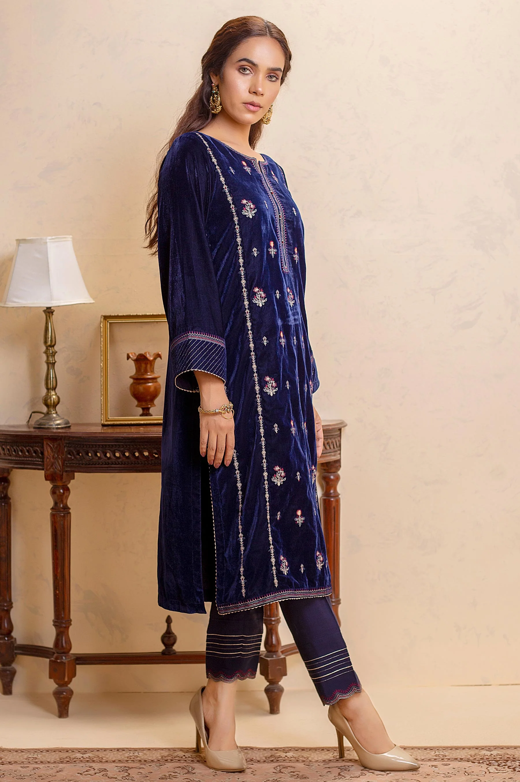 Stitched 2 Piece Velvet Embroidered Suit - Image 2