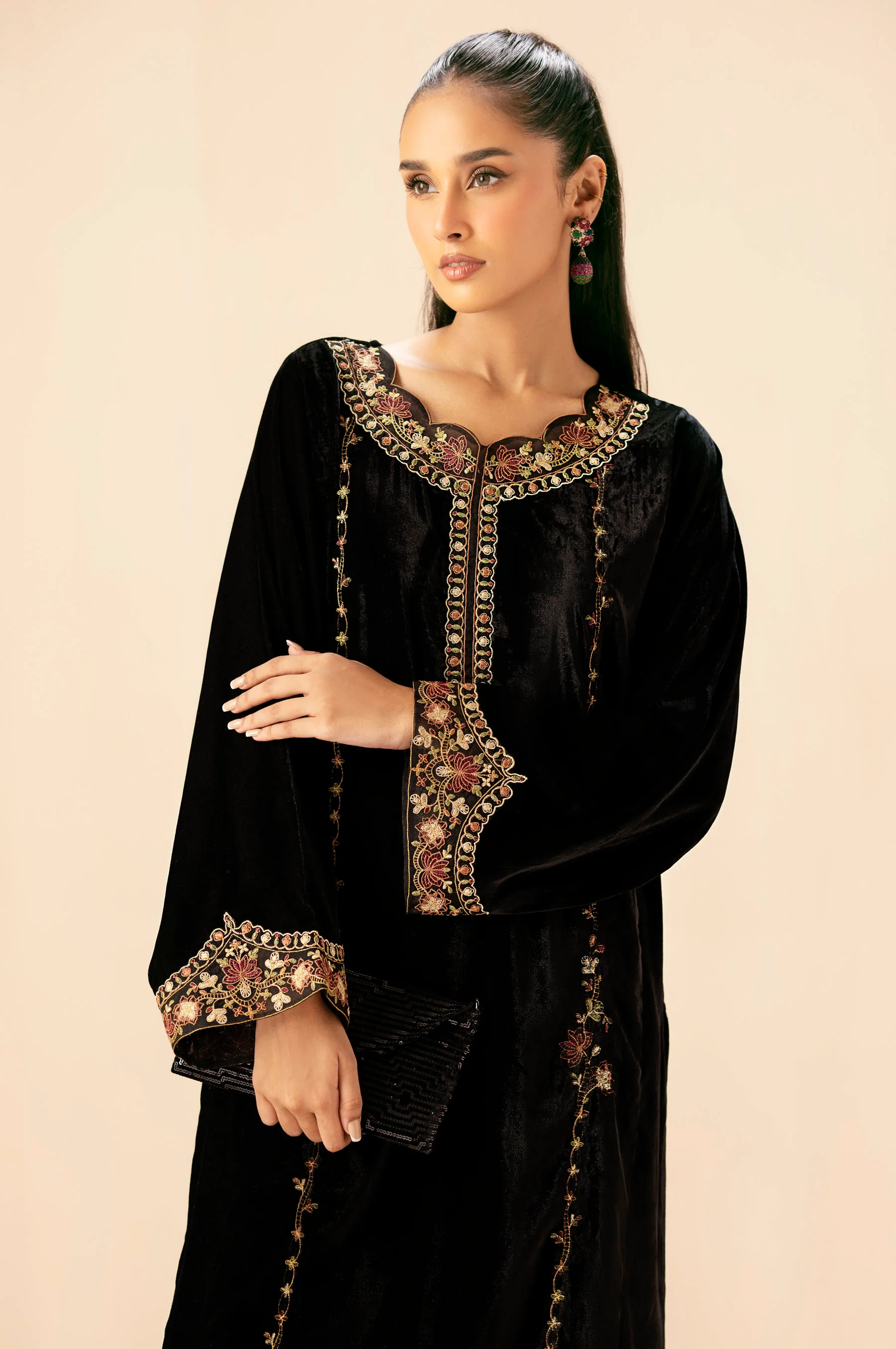 STITCHED EMBROIDERED SHIRT BOTTOM - Image 4
