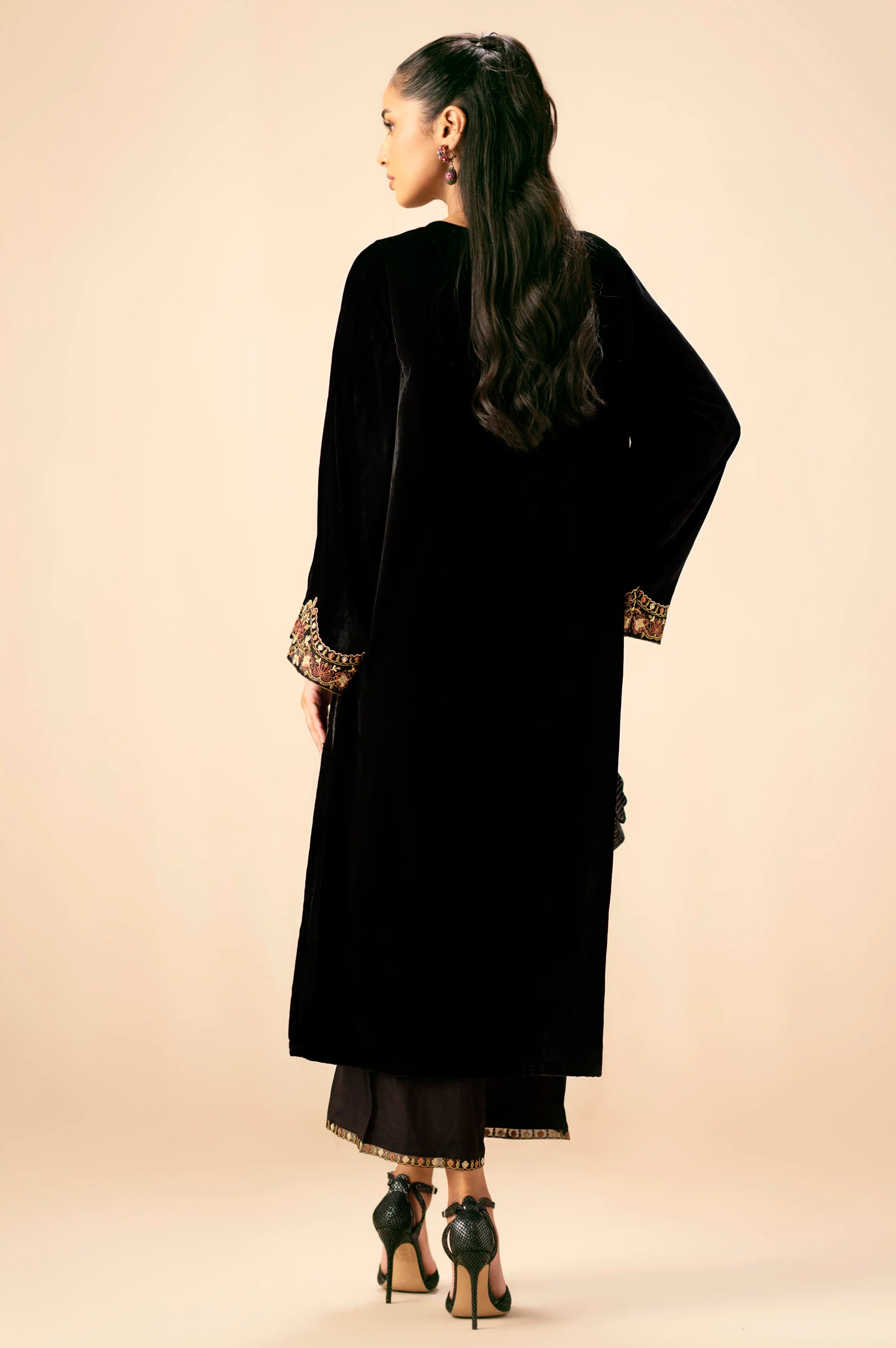 STITCHED EMBROIDERED SHIRT BOTTOM - Image 5