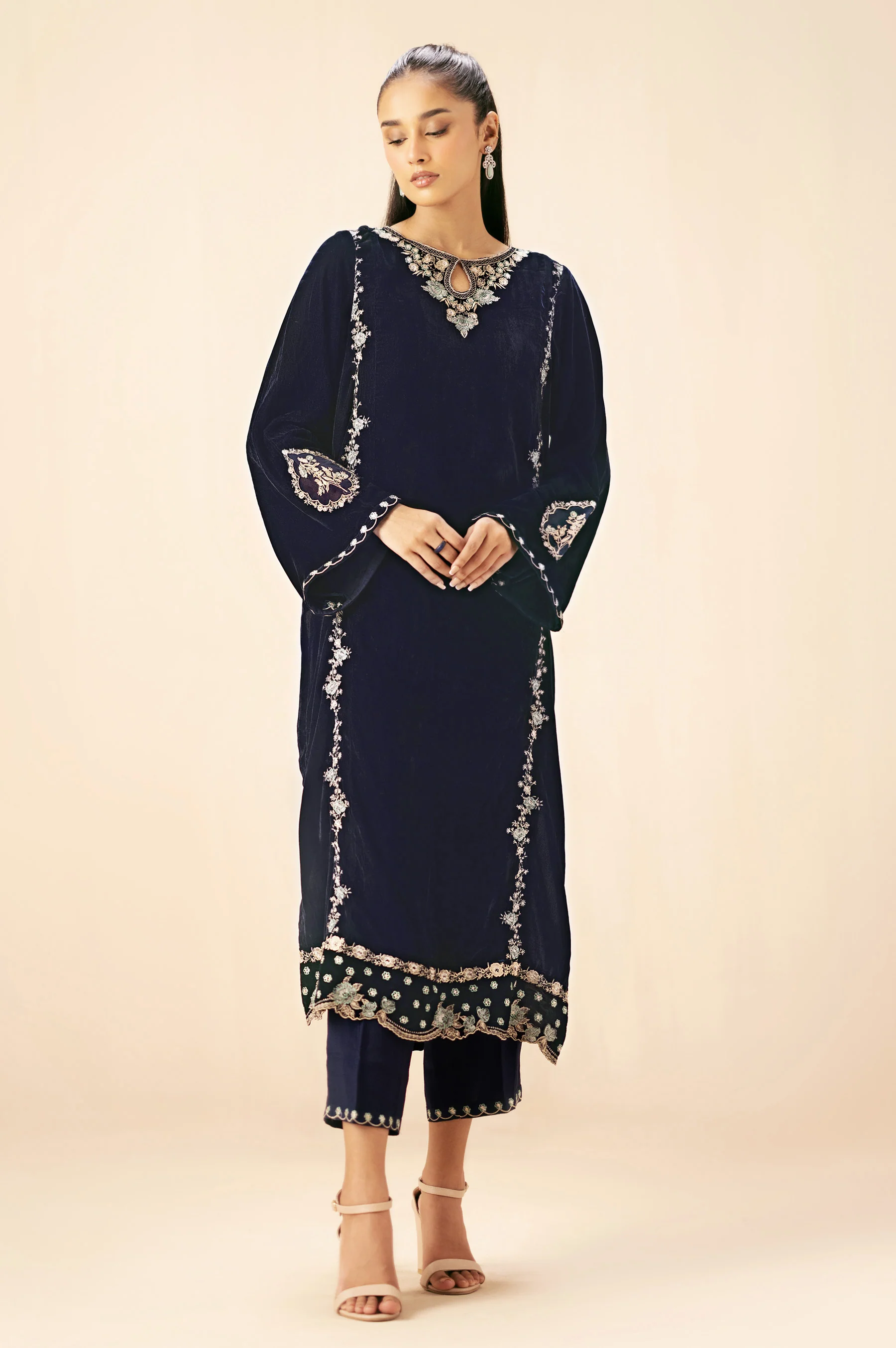 EMBROIDERED SUIT