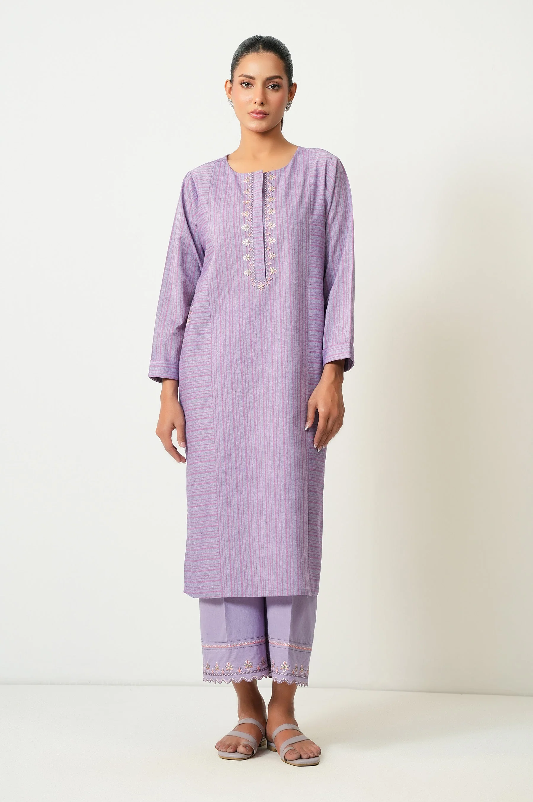 STITCHED EMBROIDERED YARN DYED SHIRT BOTTOM (FACTORY E-OUTLET) - Image 2