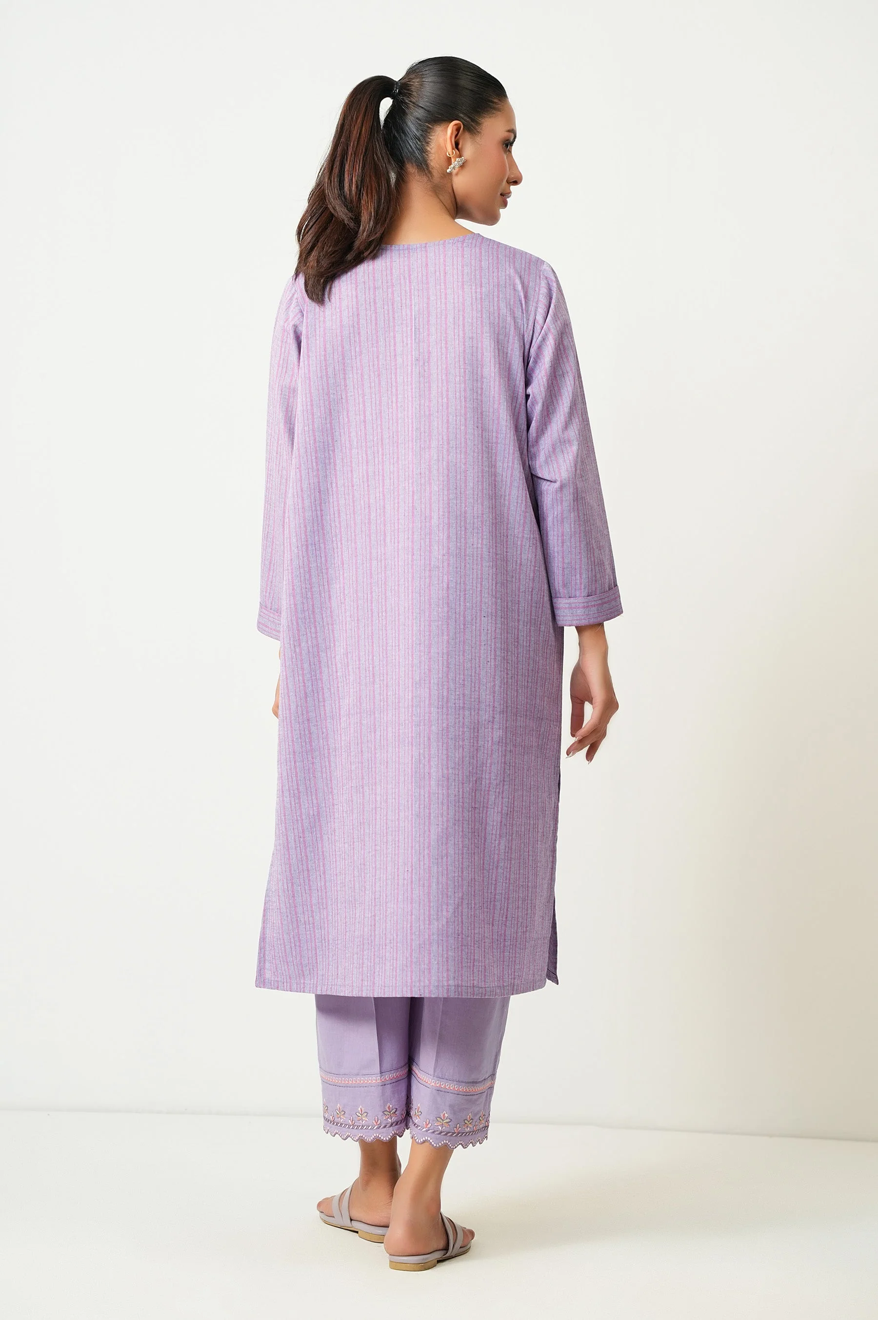 STITCHED EMBROIDERED YARN DYED SHIRT BOTTOM (FACTORY E-OUTLET) - Image 5