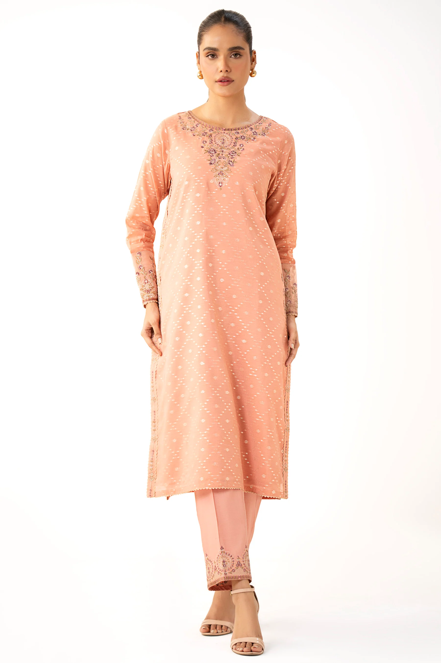 EMBROIDERED SUIT - Image 6
